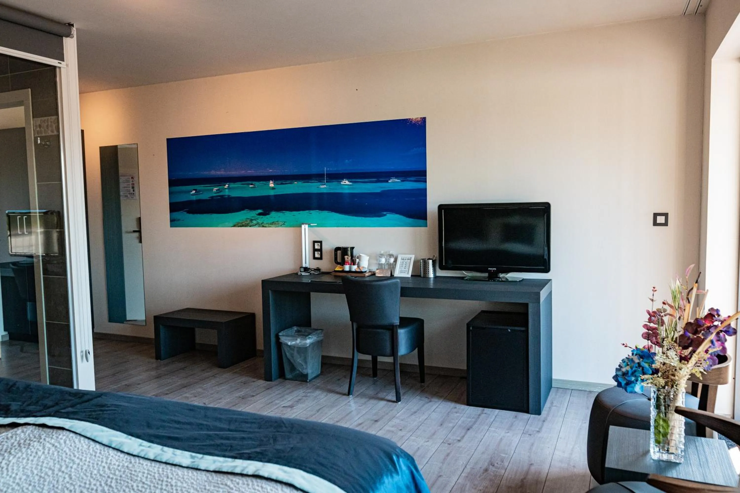 Photo of the whole room, Bed in Abalona Hotel & Apartments