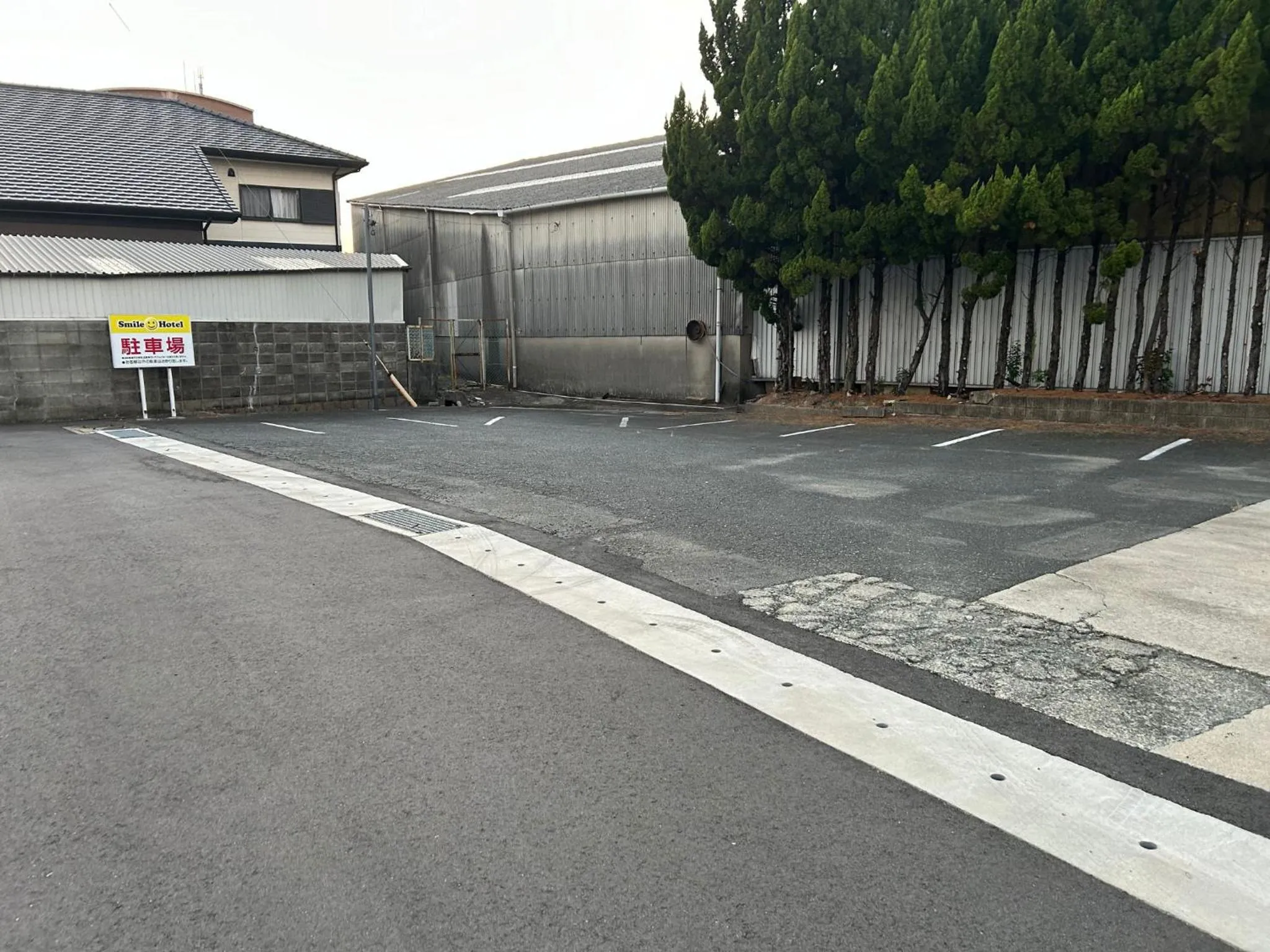 Parking in Smile Hotel Fukuoka Okawa