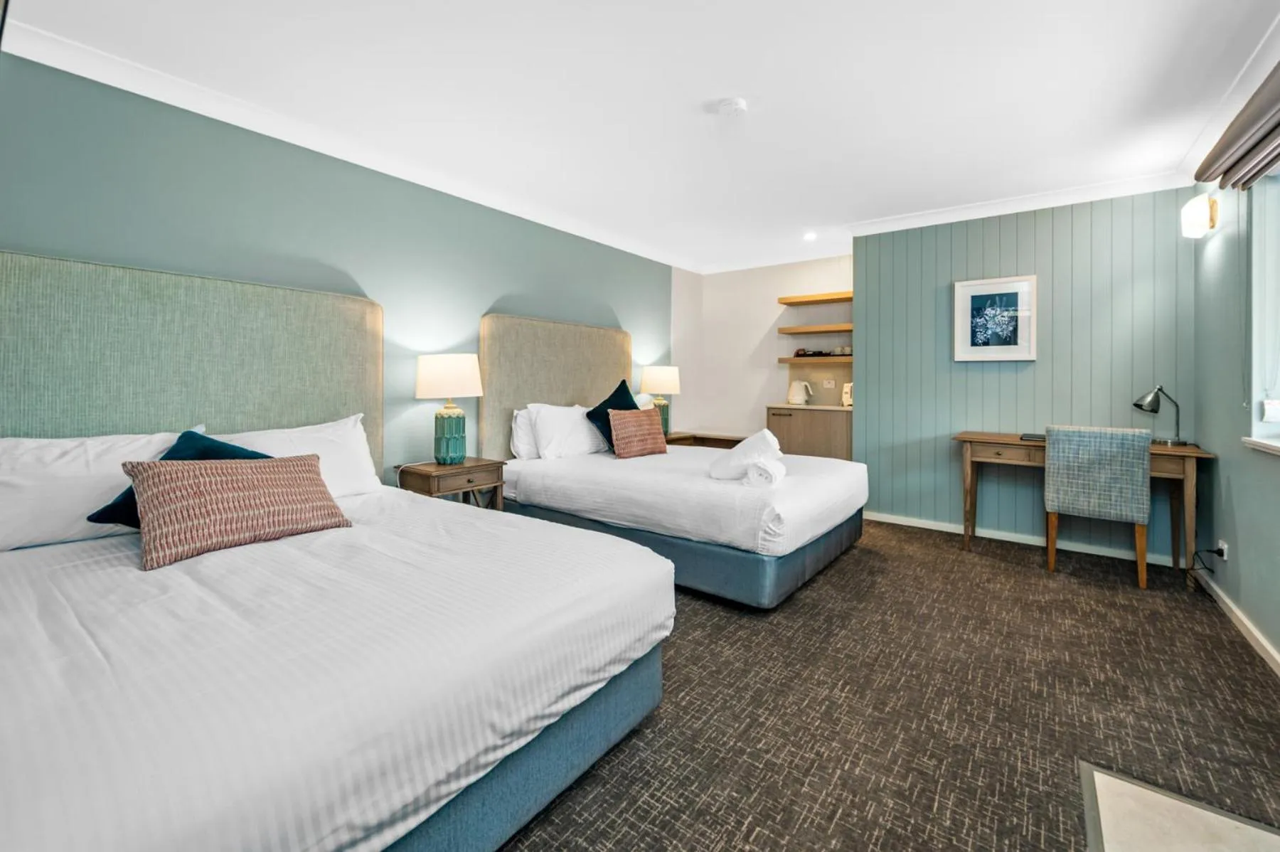 Bedroom, Bed in Hunter Oasis