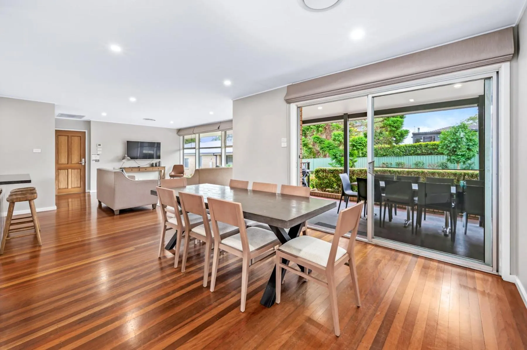 Dining area in Hunter Oasis