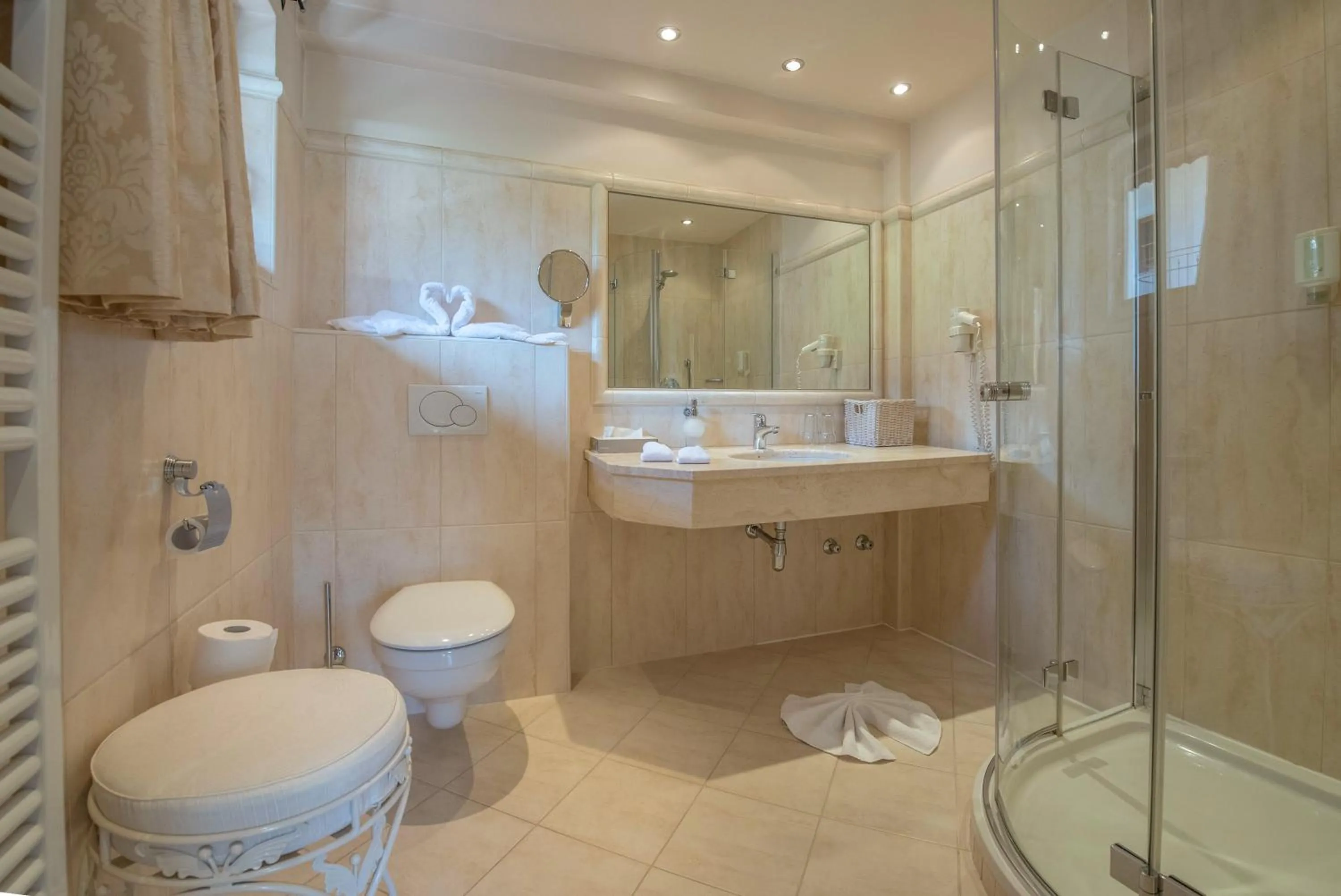 Toilet in Hotel Alpenblick Zillertal