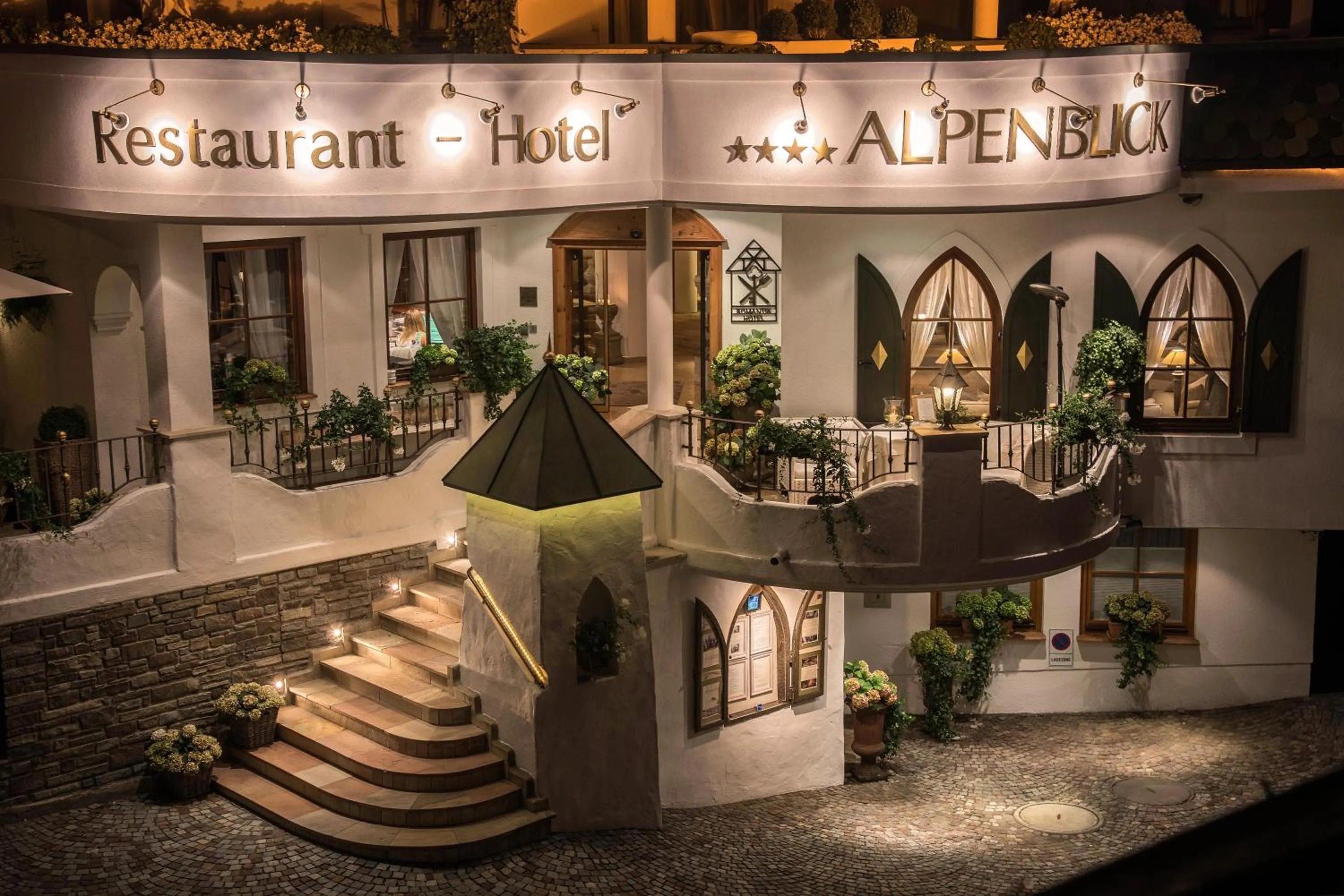 Facade/entrance in Hotel Alpenblick Zillertal