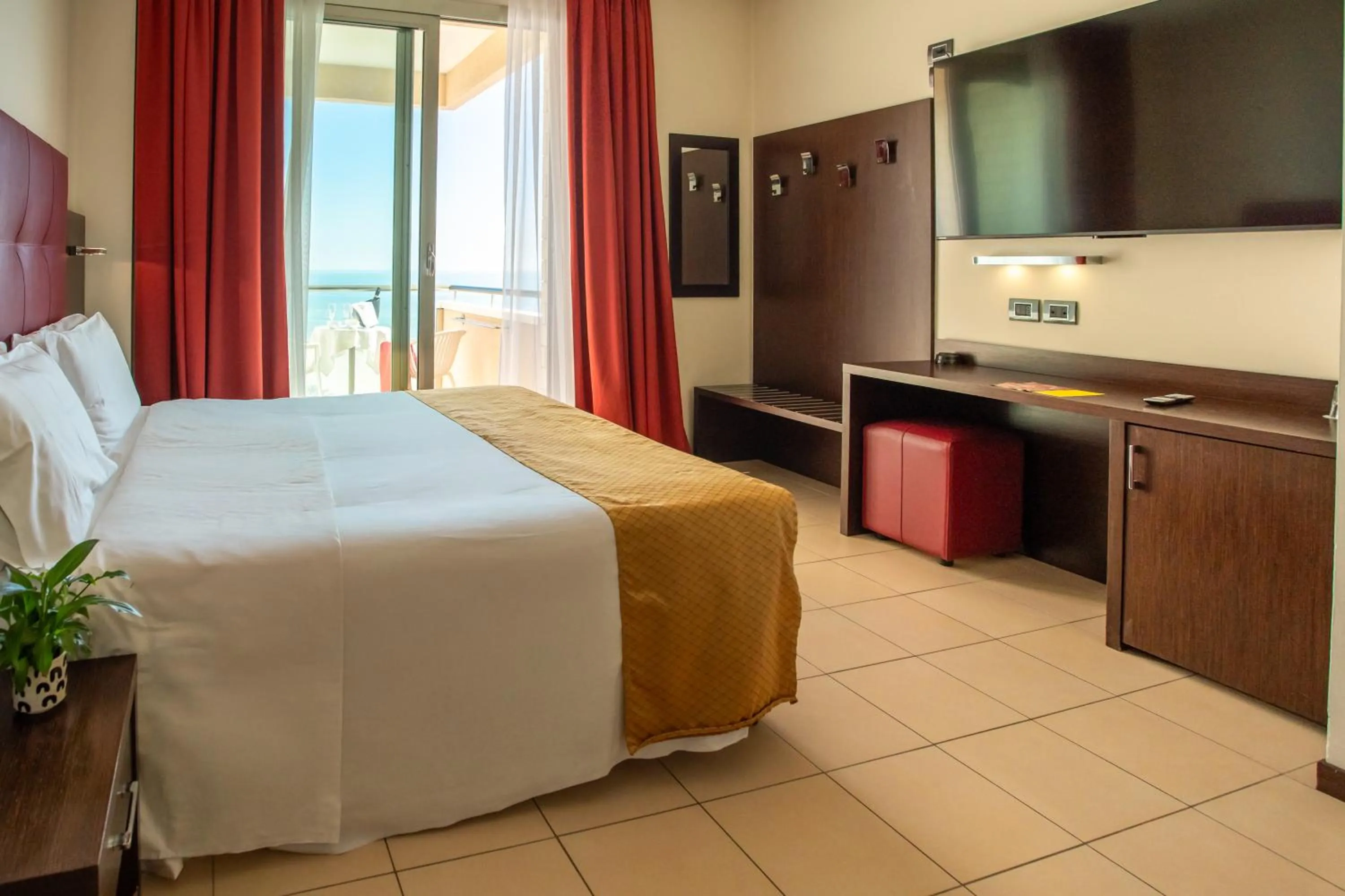 Bedroom, Bed in Terminal Palace & SPA