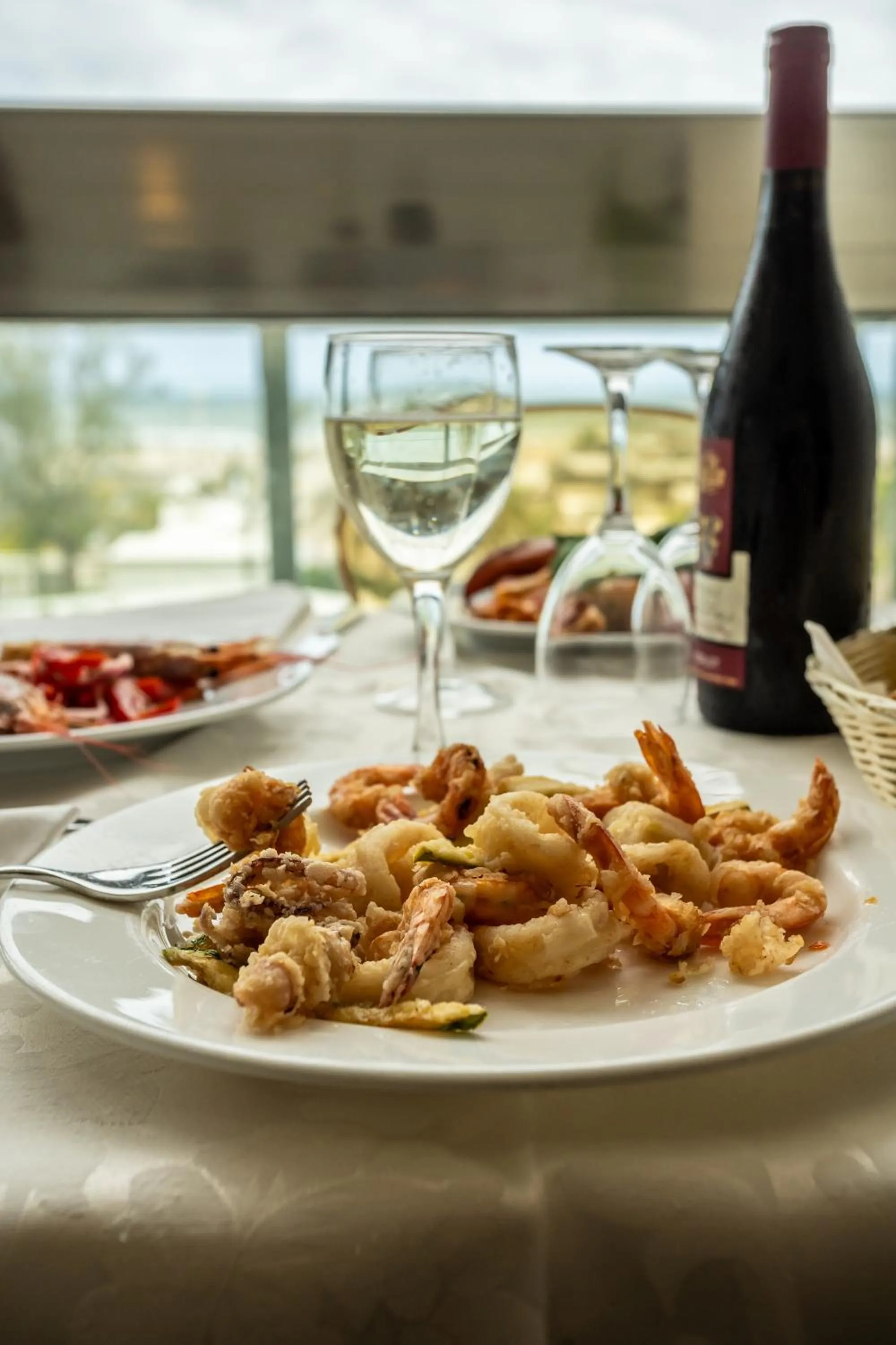 Restaurant/places to eat in Terminal Palace & SPA