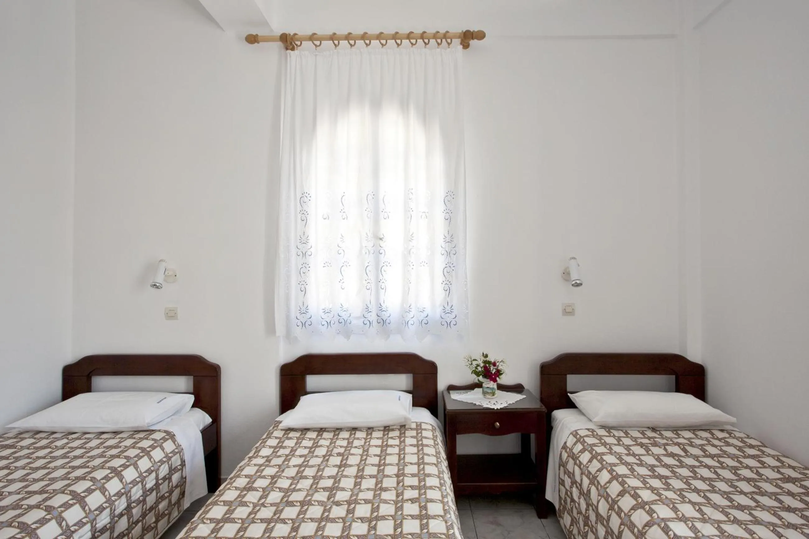 Bedroom, Bed in Ancient Thera Studios