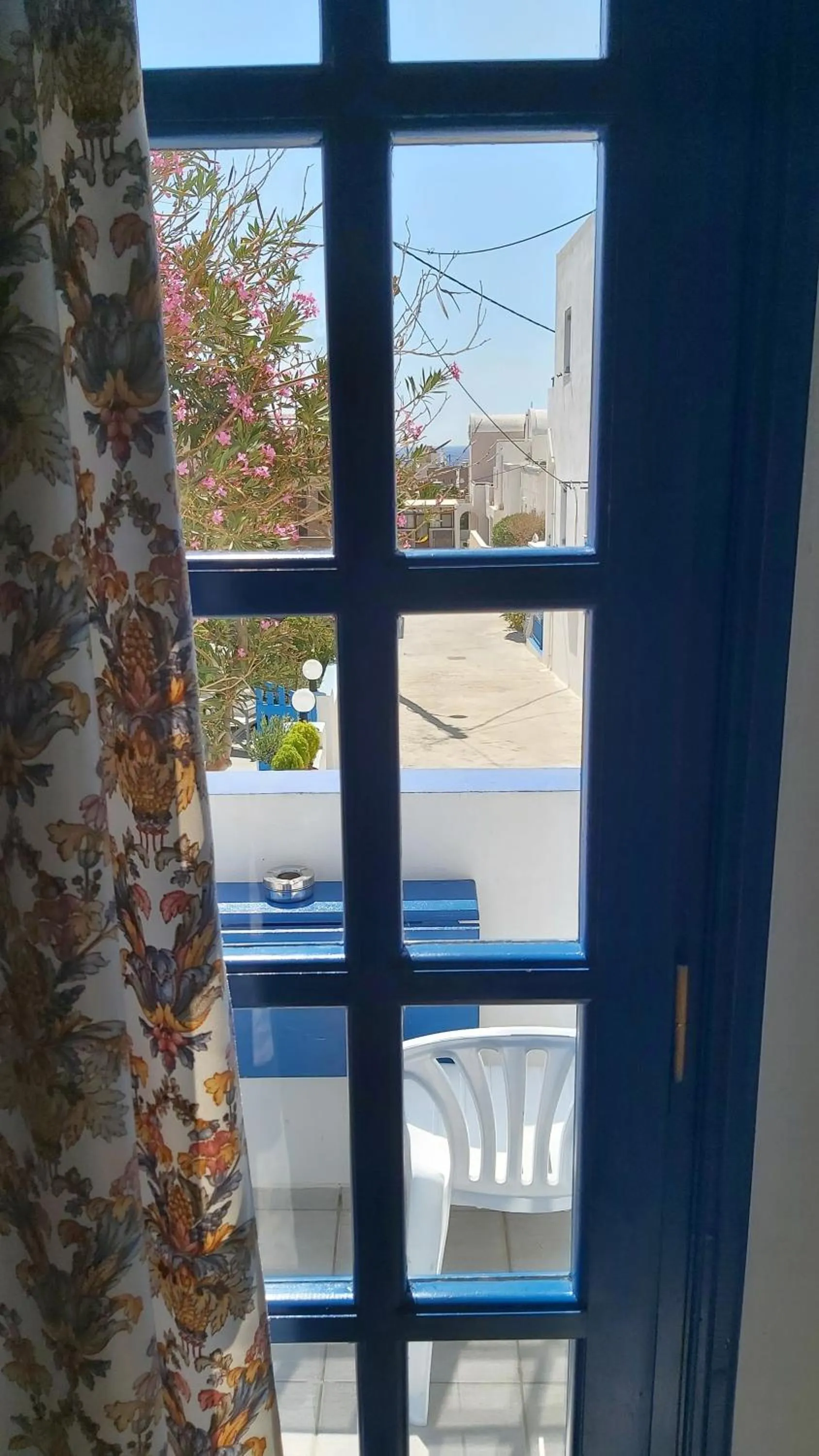 Balcony/Terrace in Ancient Thera Studios