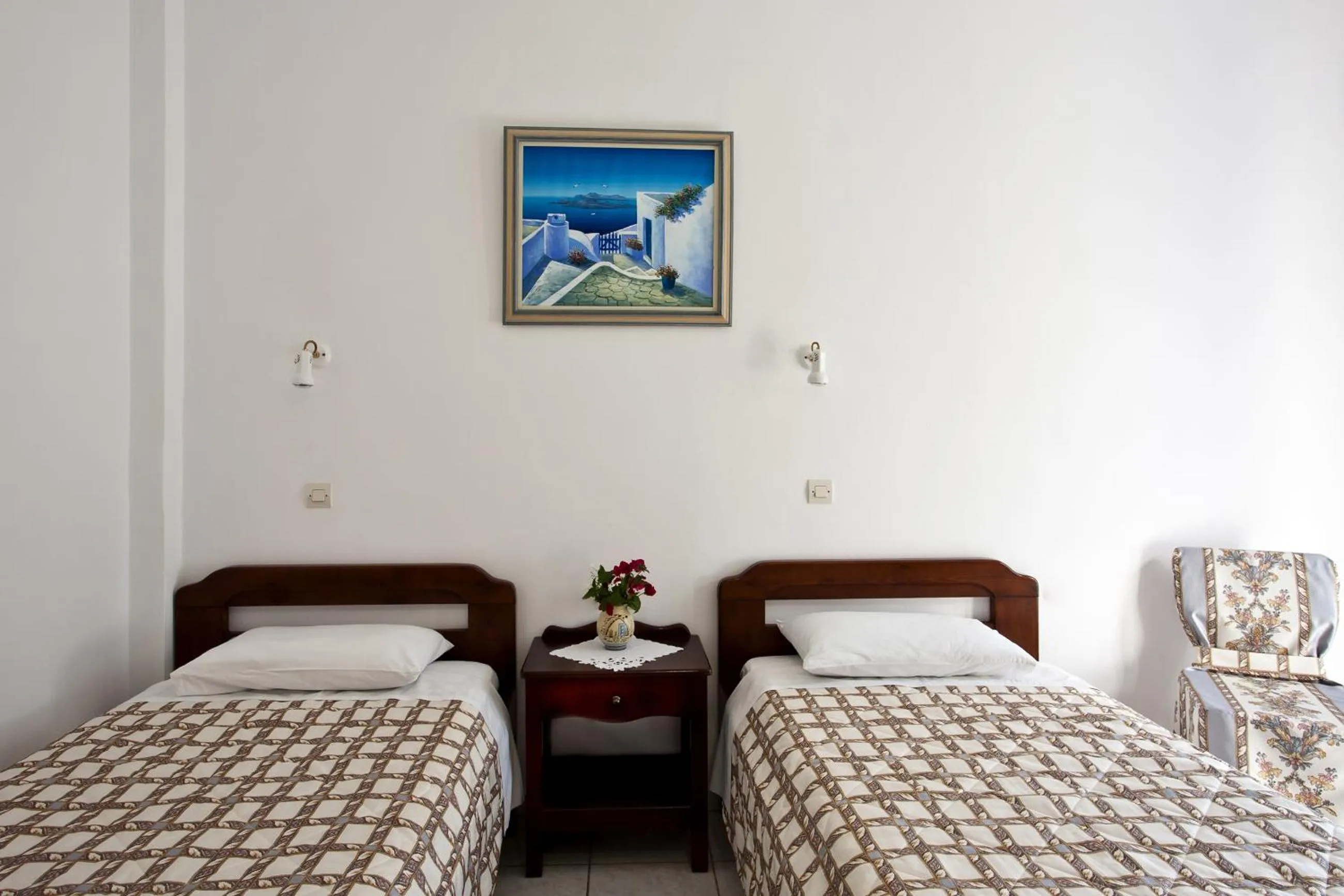 Bedroom, Bed in Ancient Thera Studios