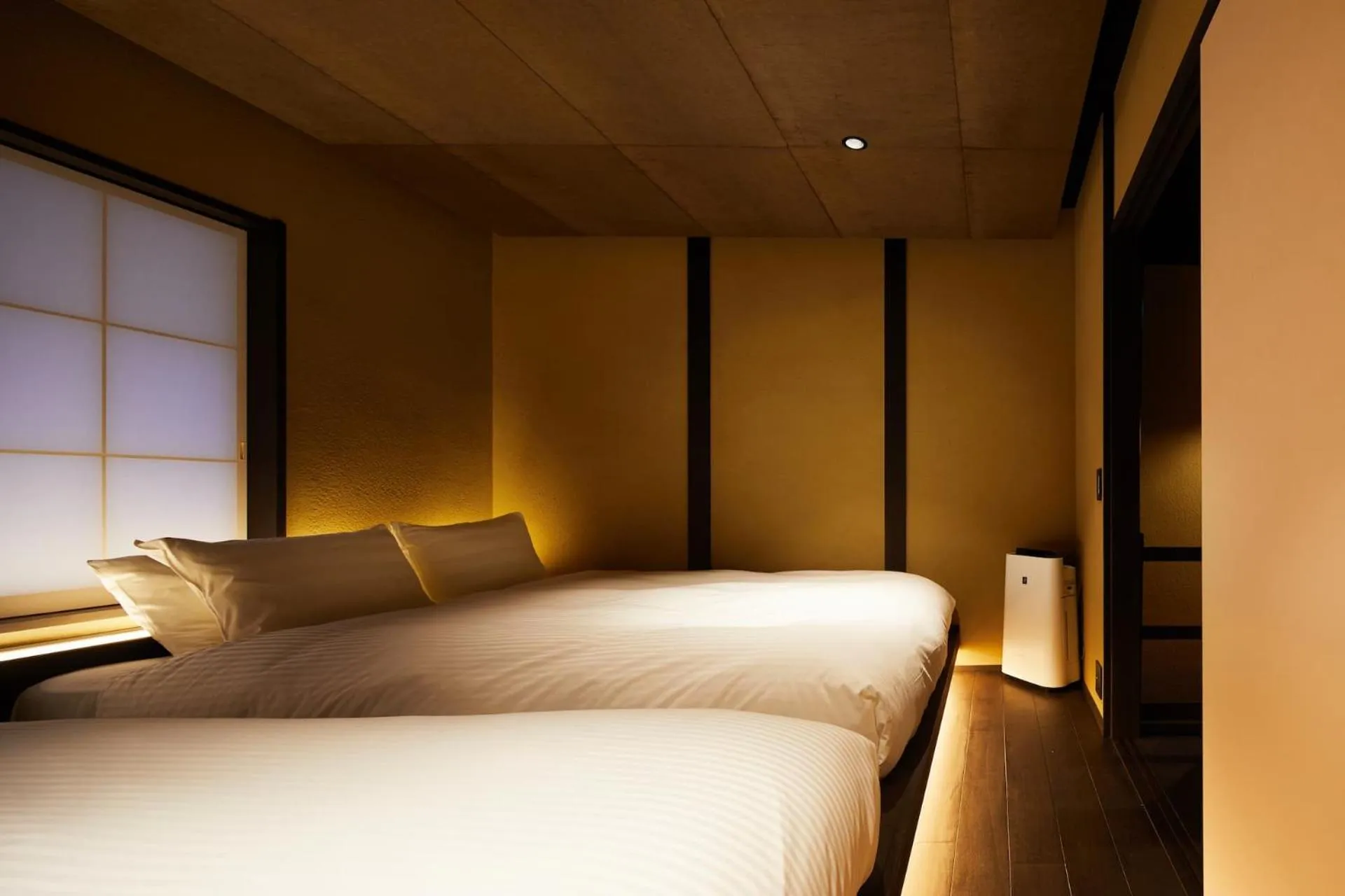 Bed in Kyoto Urushiro Wakasaya