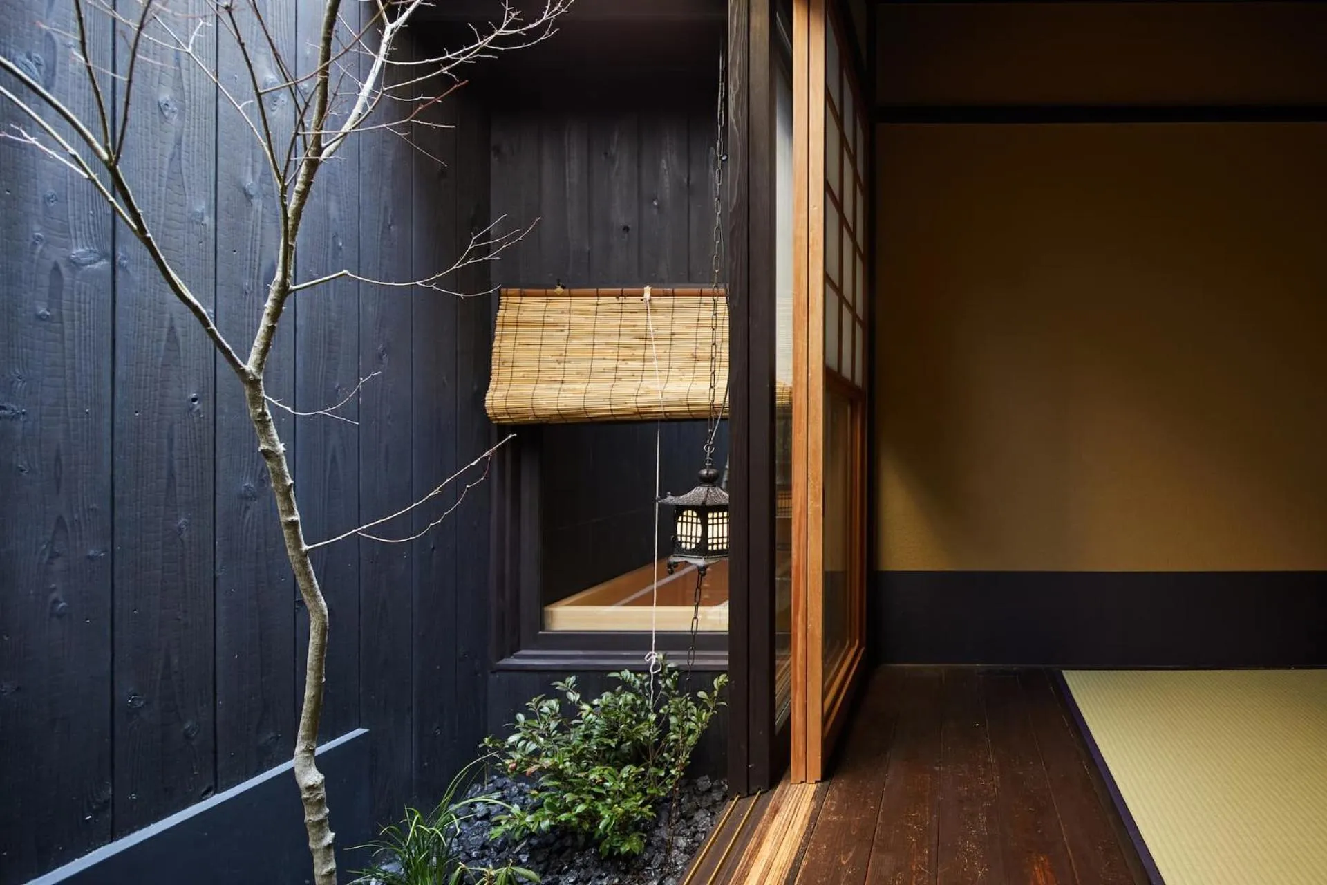 Kyoto Urushiro Wakasaya