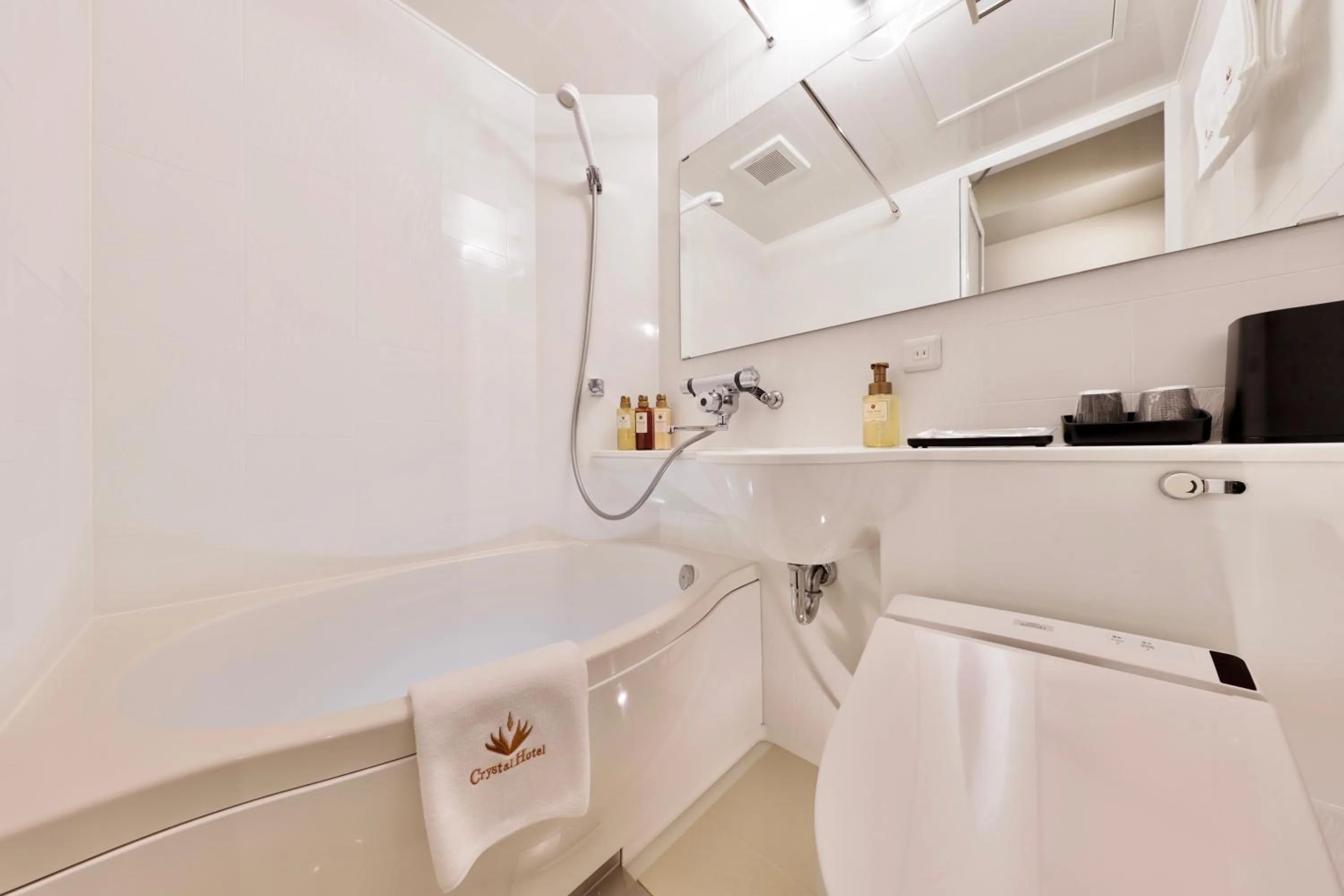 Toilet in Marutamachi Crystal Hotel