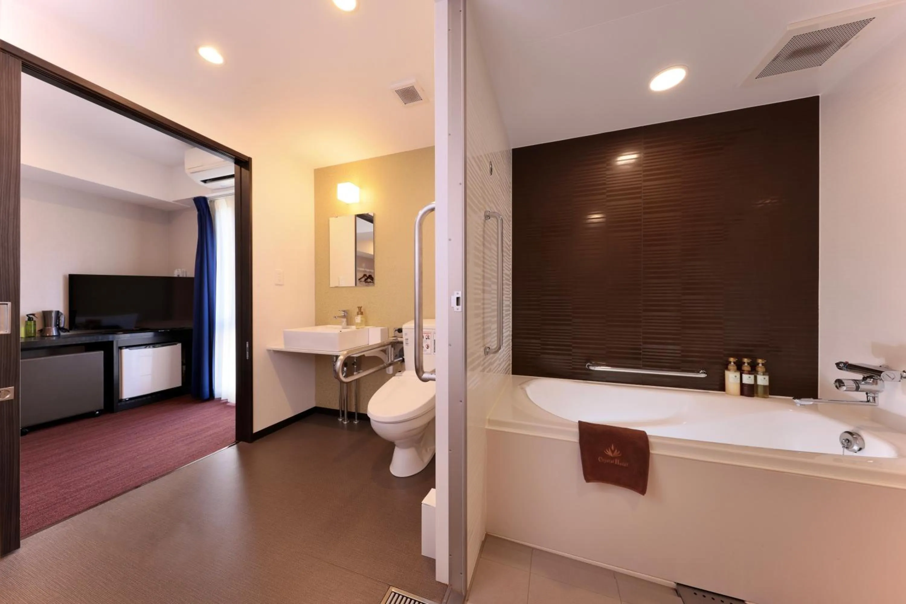 Toilet in Kuromon Crystal Hotel