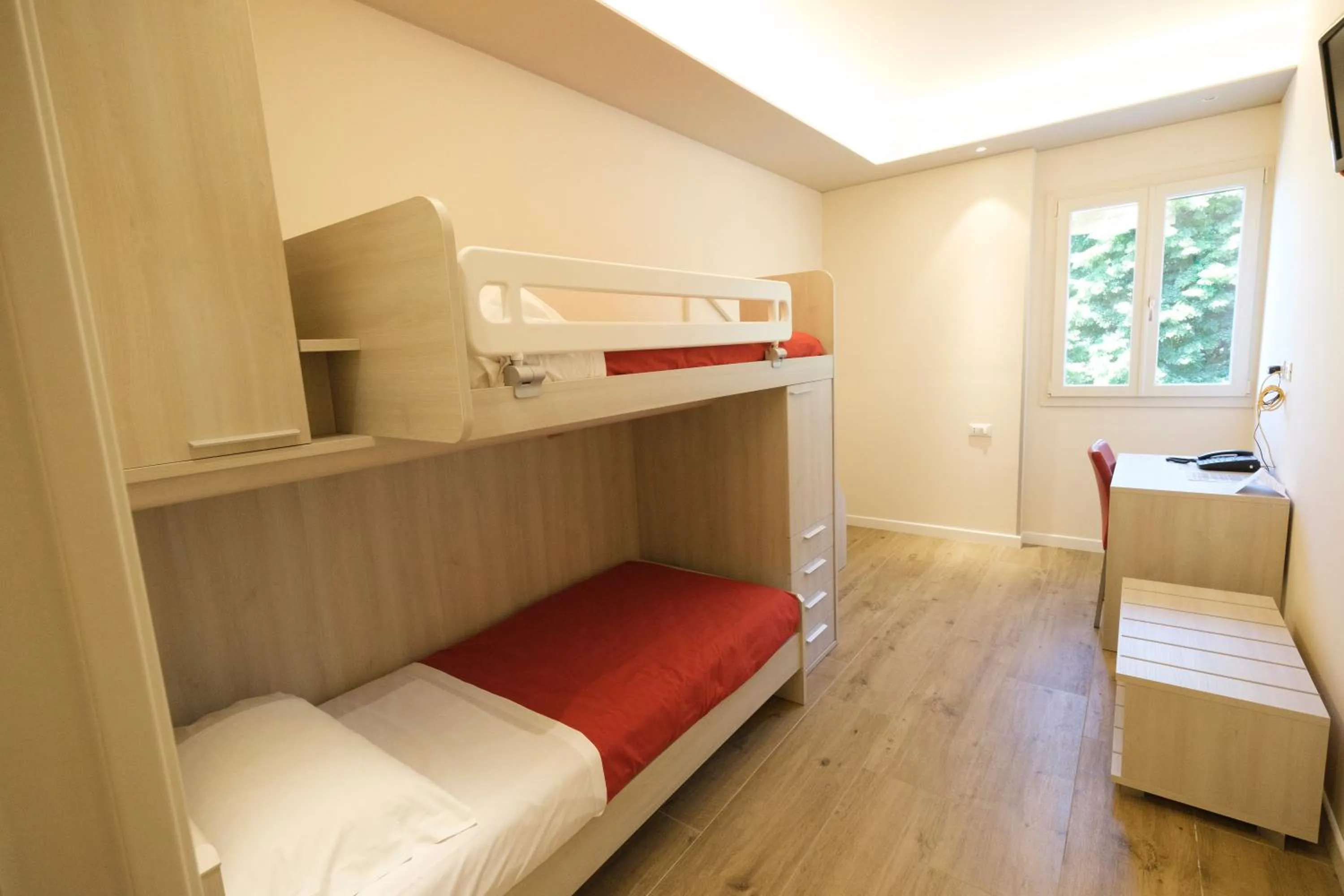 Photo of the whole room, Bed in Albergo Zoello Je Suis