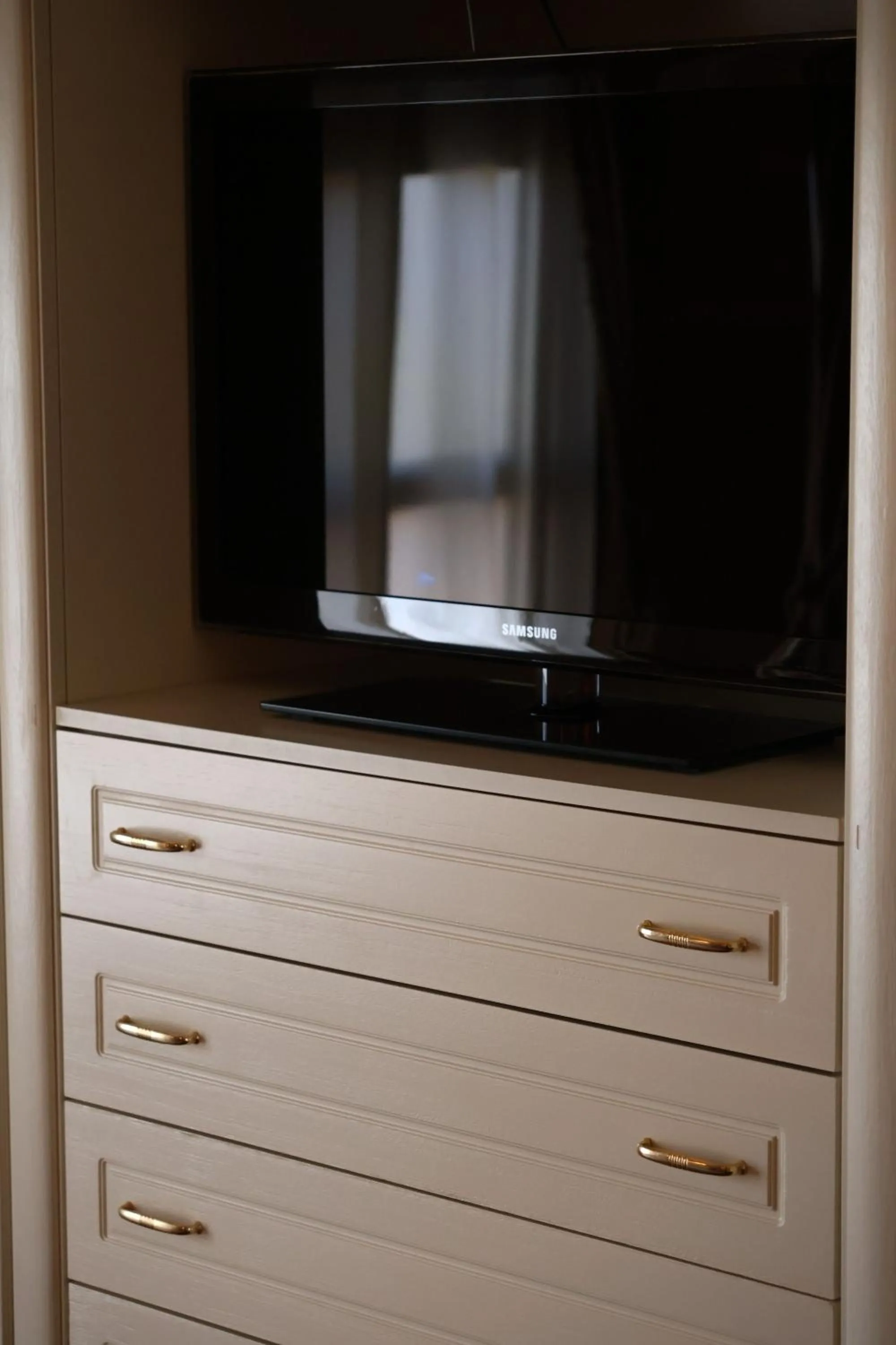 TV and multimedia in Hotel Borgo Don Chisciotte