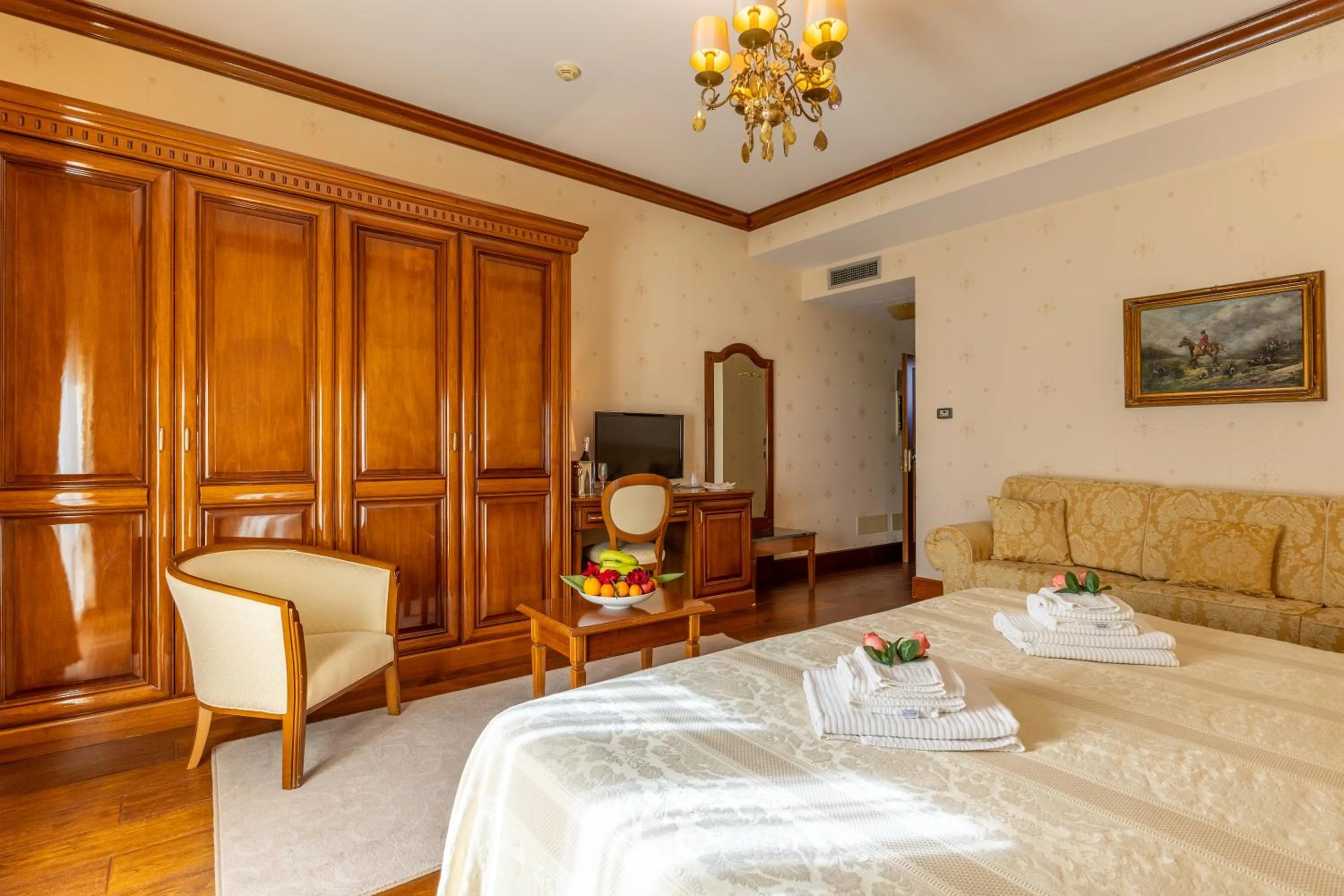 wardrobe in Hotel Borgo Don Chisciotte