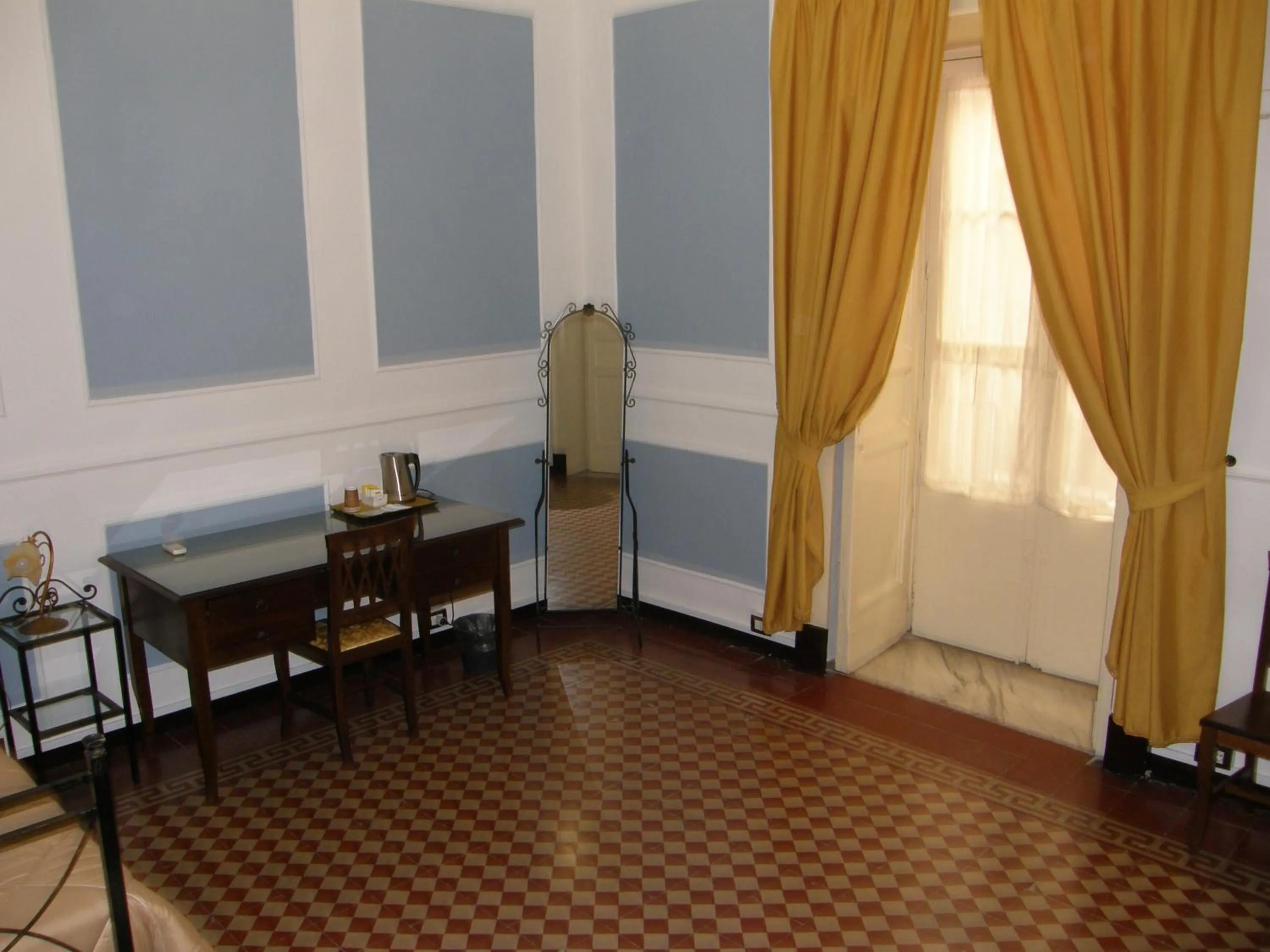 Photo of the whole room in Il Gattopardo House