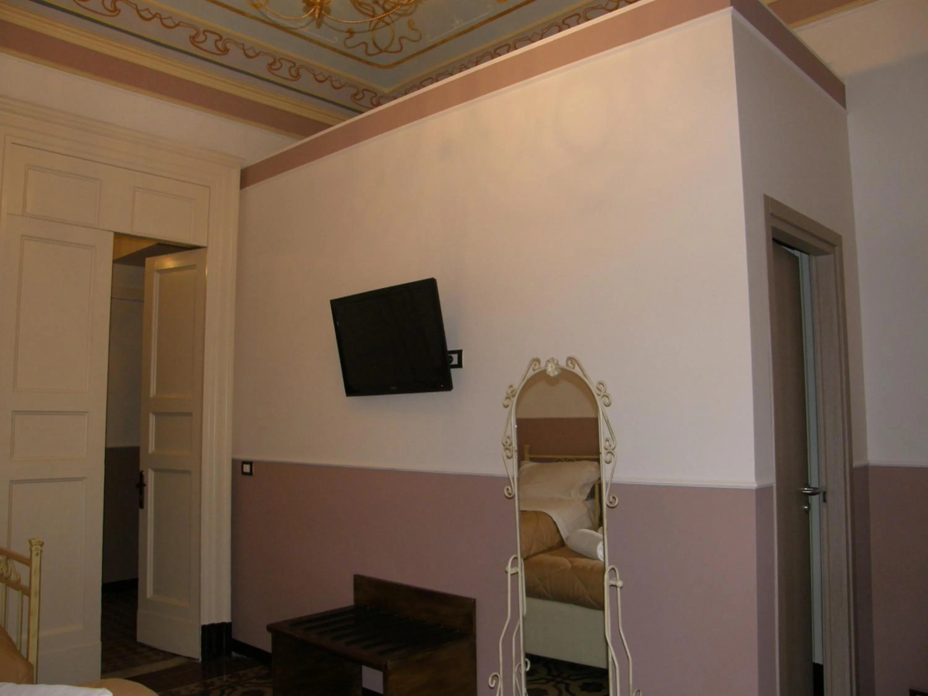 Bedroom, Bed in Il Gattopardo House