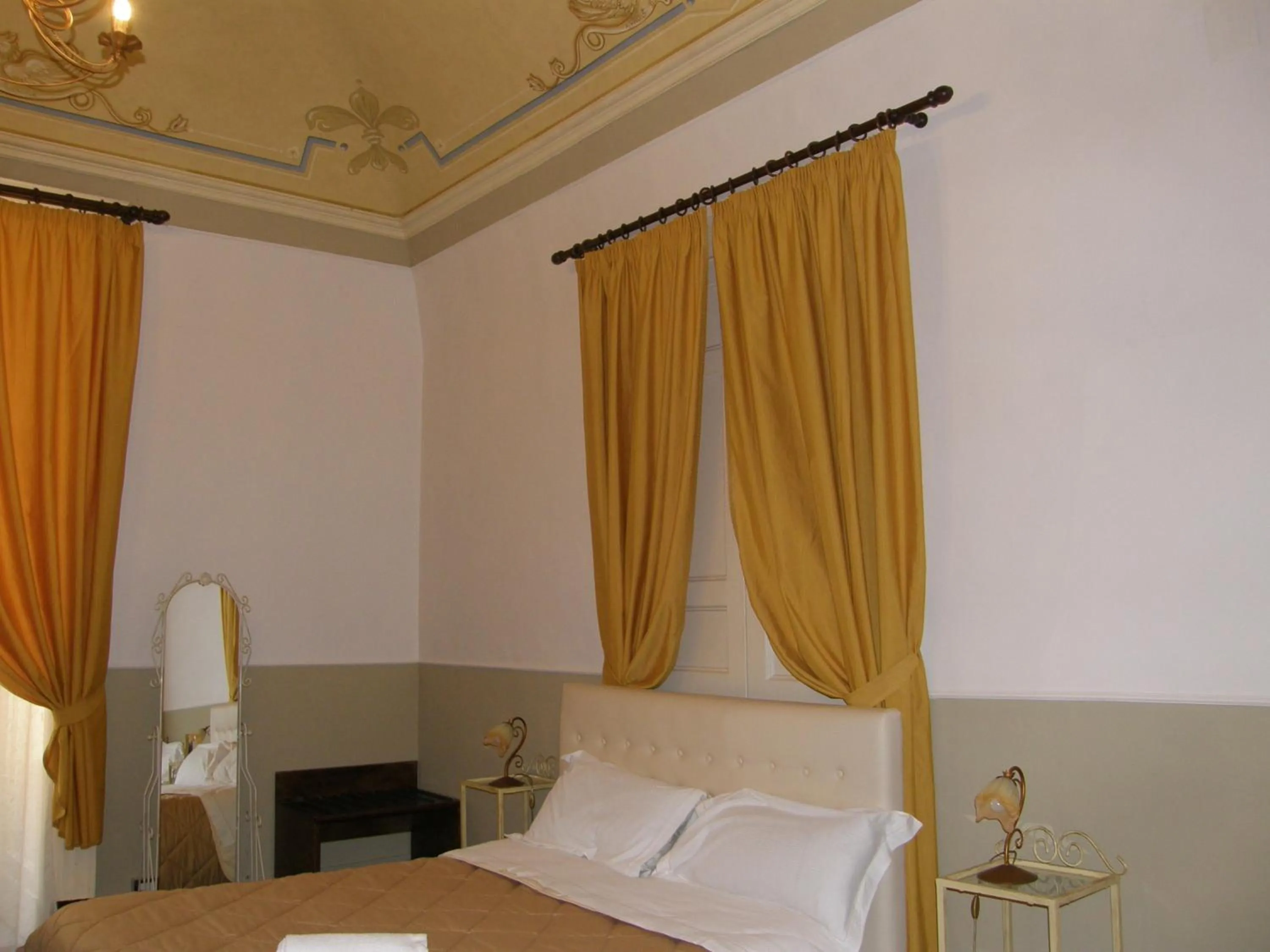 Bedroom, Bed in Il Gattopardo House