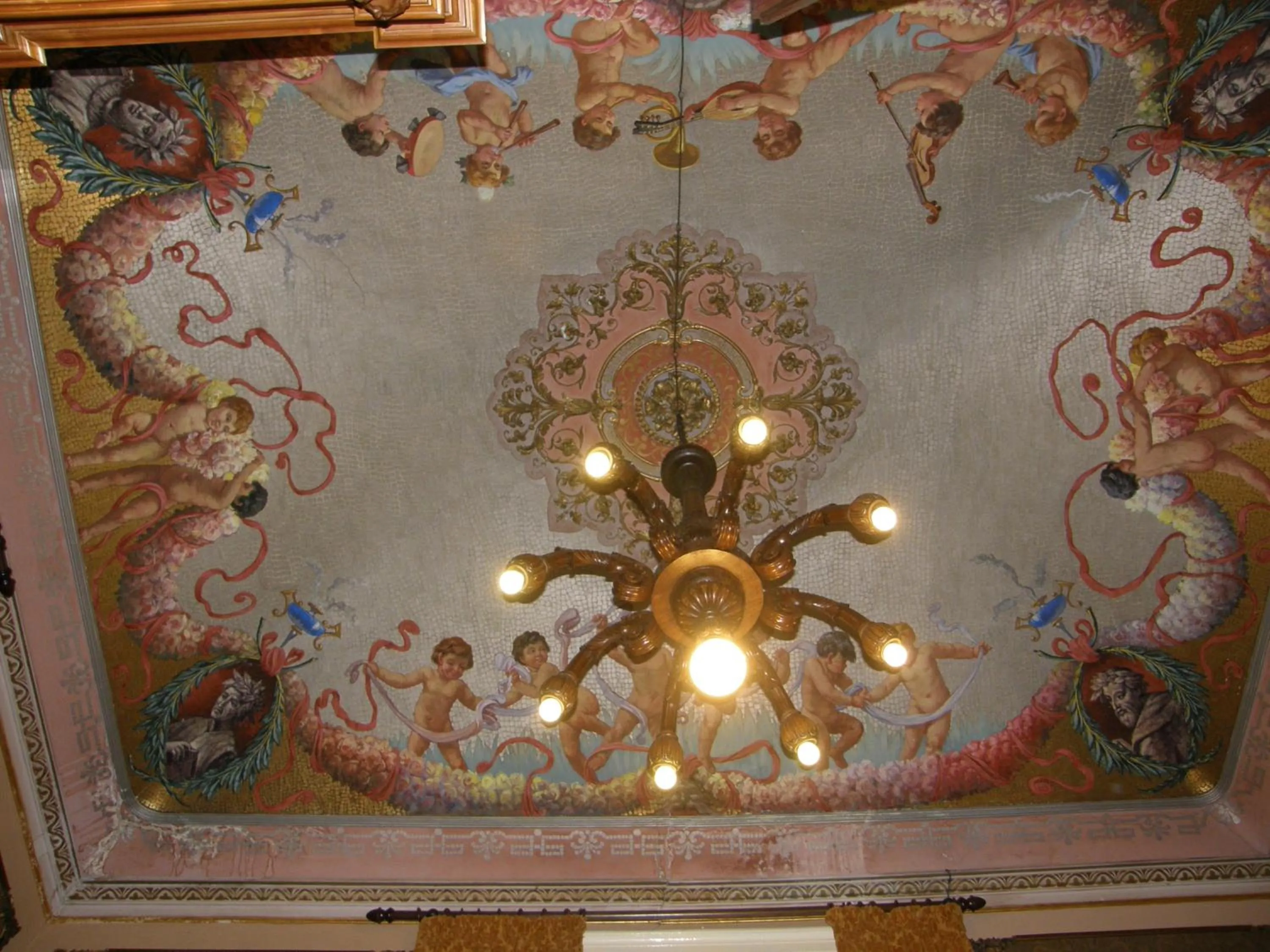 Decorative detail in Il Gattopardo House