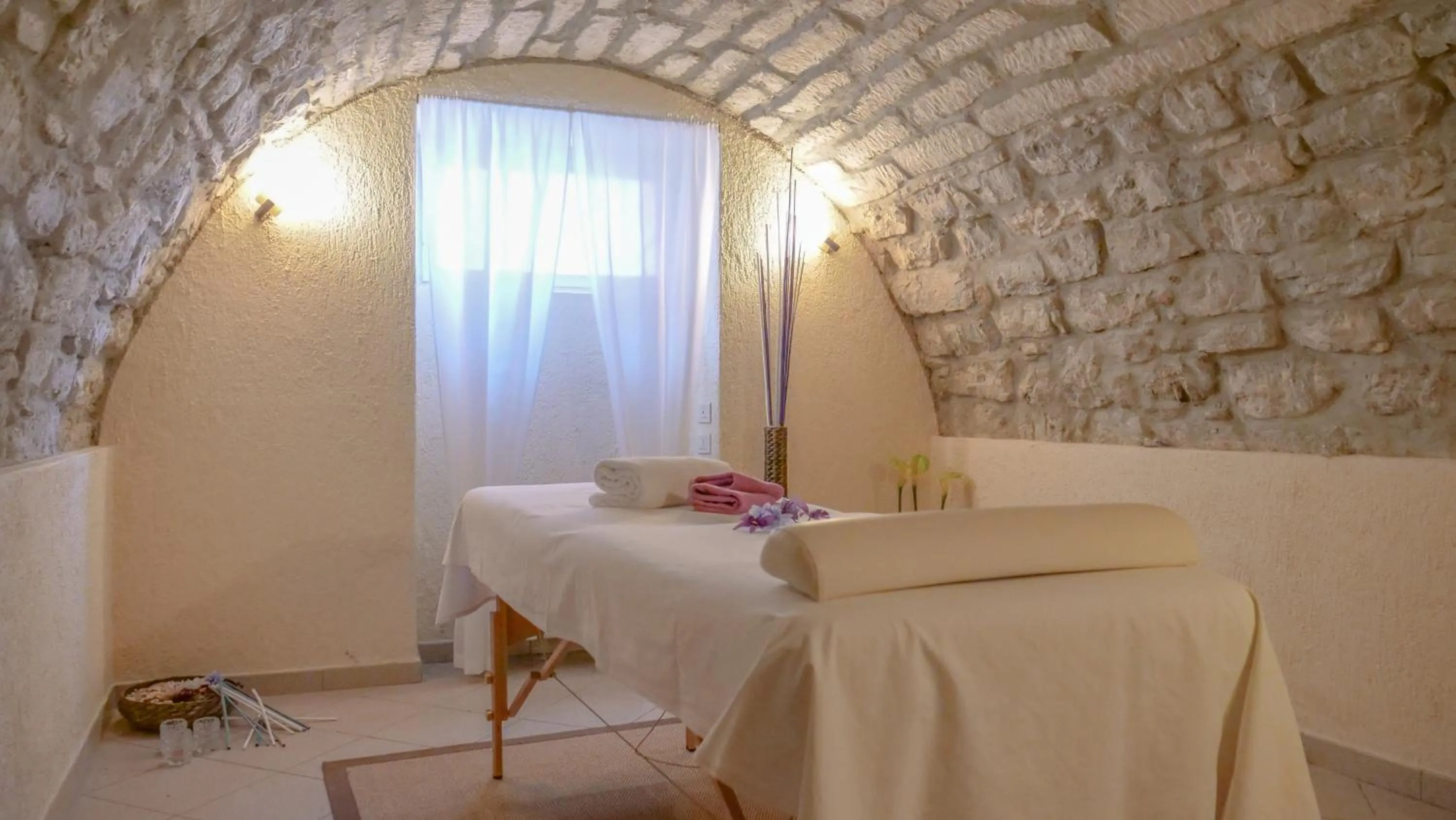 Activities in Hotel Du Lac