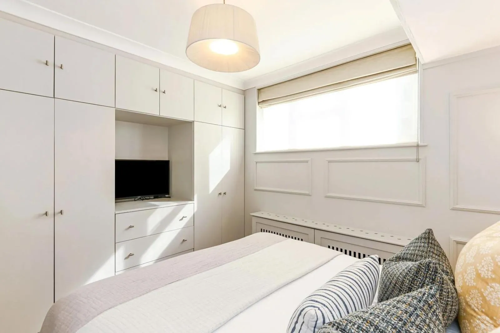 Bed in Buckingham & Lloyds