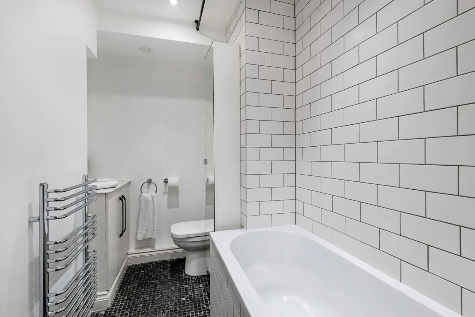 Bathroom in Buckingham & Lloyds