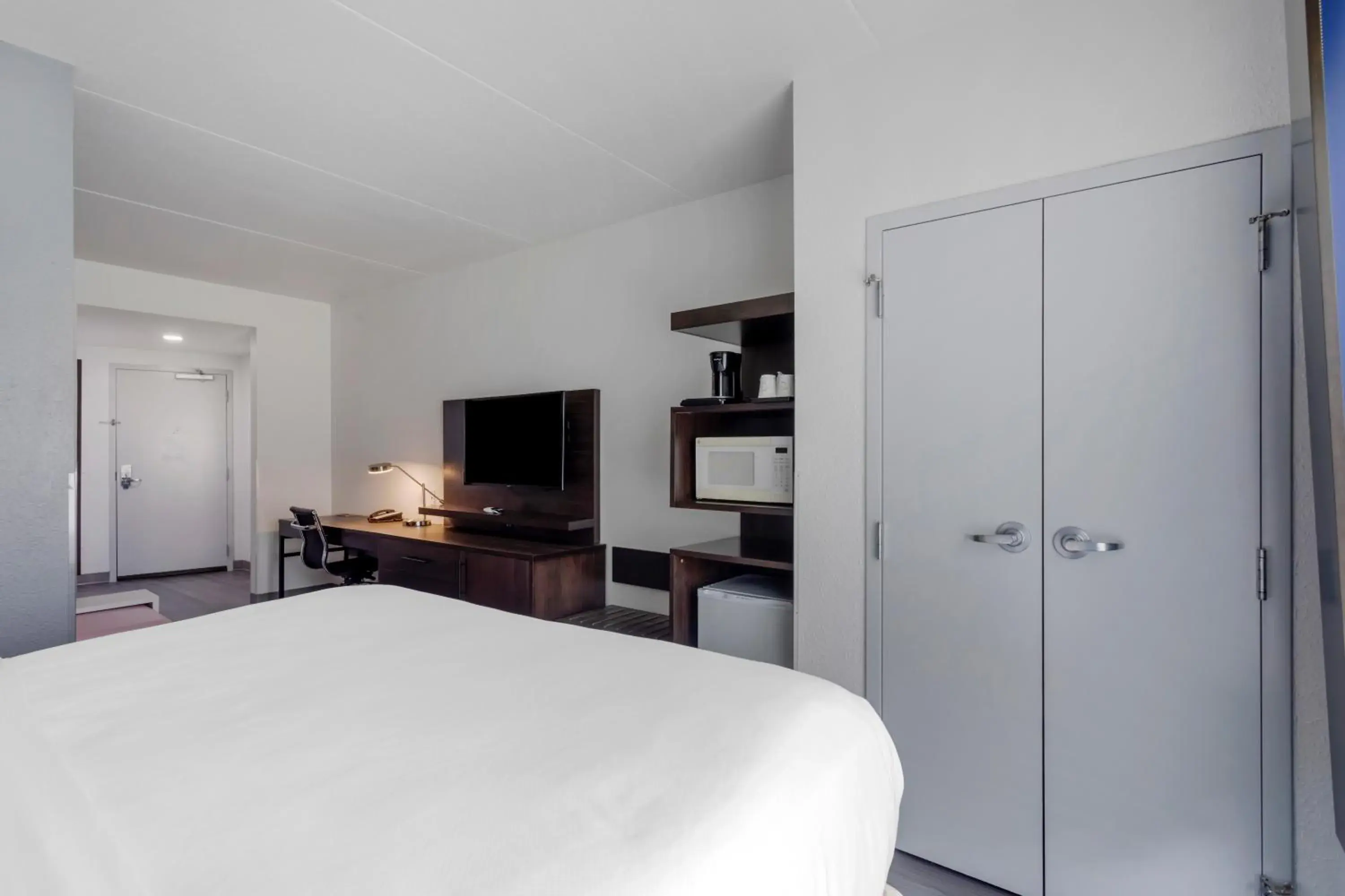 King Suite - Non Smoking in Comfort Suites Mt Juliet-Nashville Area King Suite - Non Smoking in Comfort Suites Mt Juliet-Nashville Area