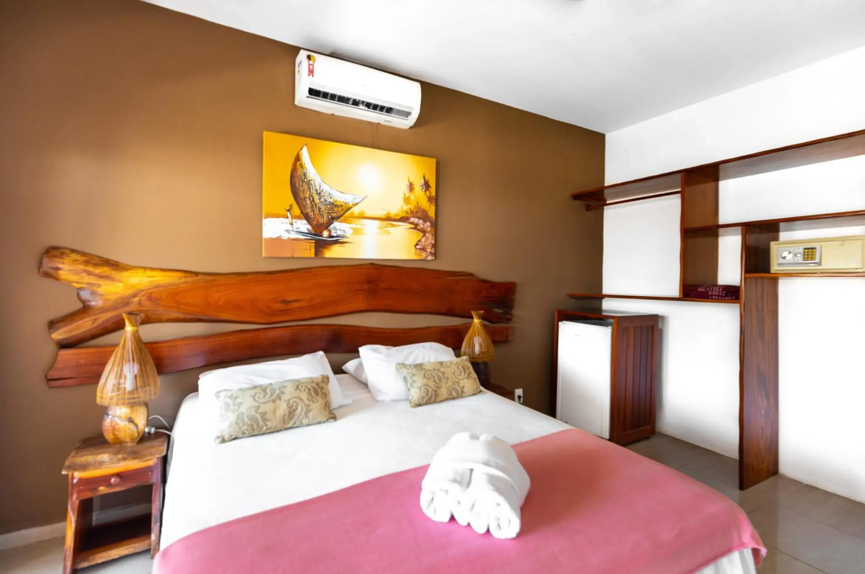 Deluxe Double Room with Side Sea View in Vila Coqueiros Boutique Hotel Deluxe Double Room with Side Sea View in Vila Coqueiros Boutique Hotel