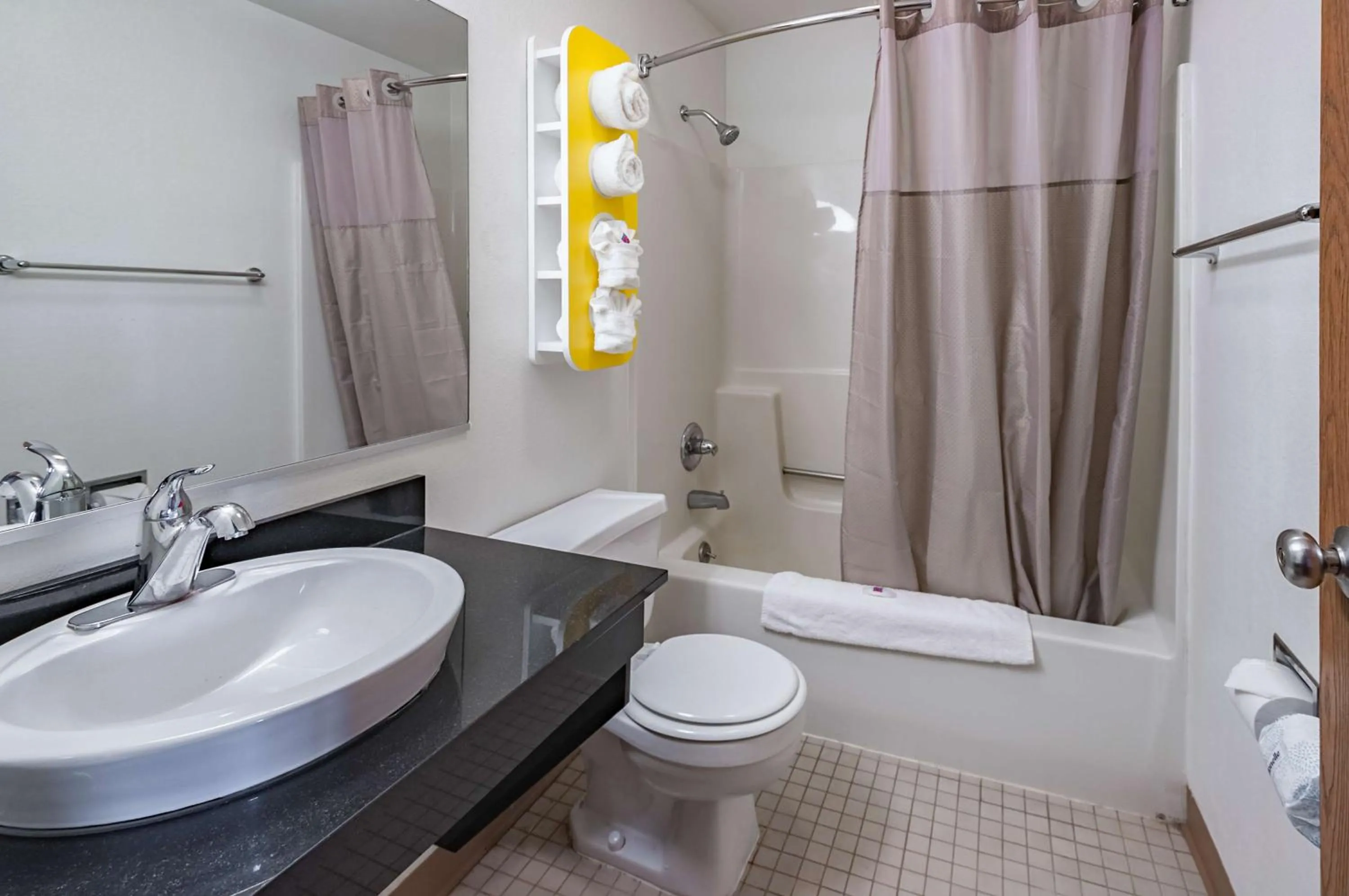 Shower in Motel 6-Drums