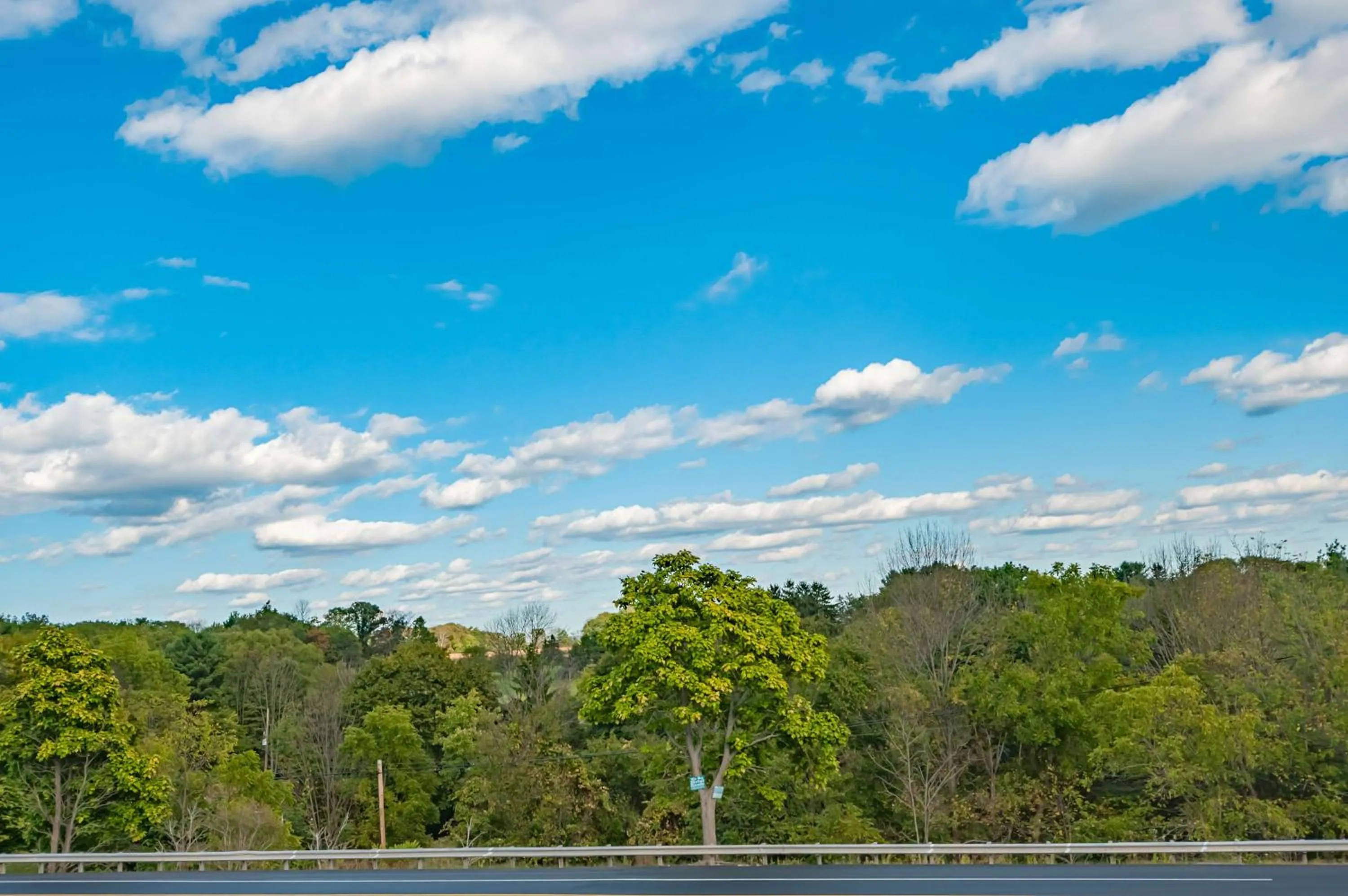 Property building in Motel 6-Drums