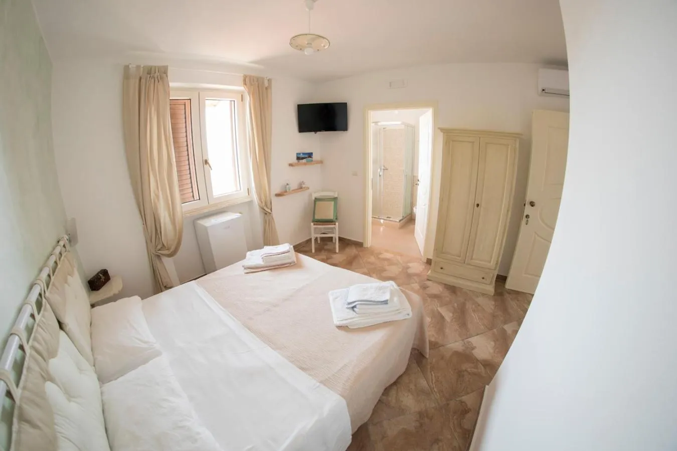 Bedroom, Bed in Blue And Blue City