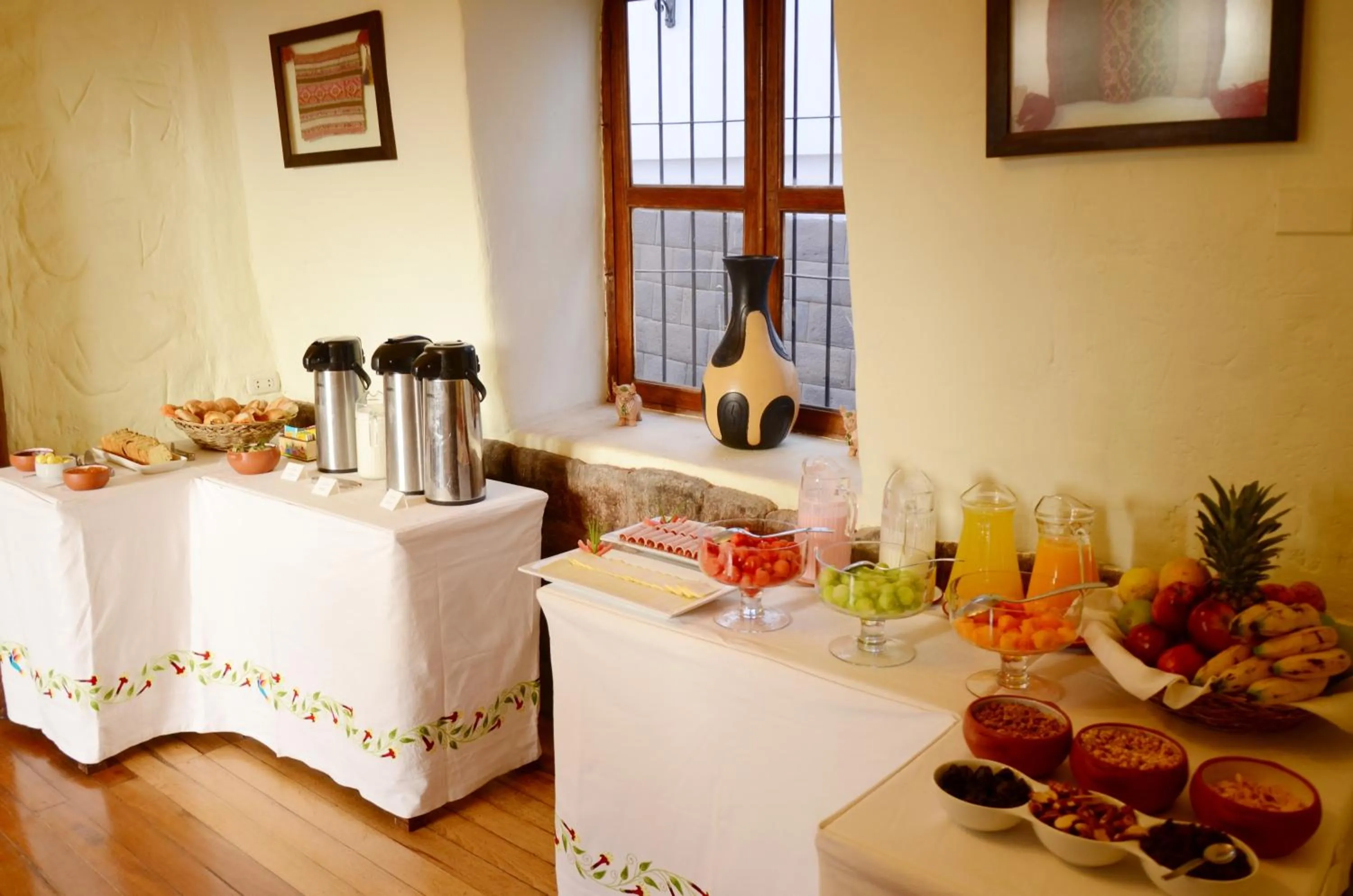 Food and drinks in Unaytambo Boutique Hotel Cusco