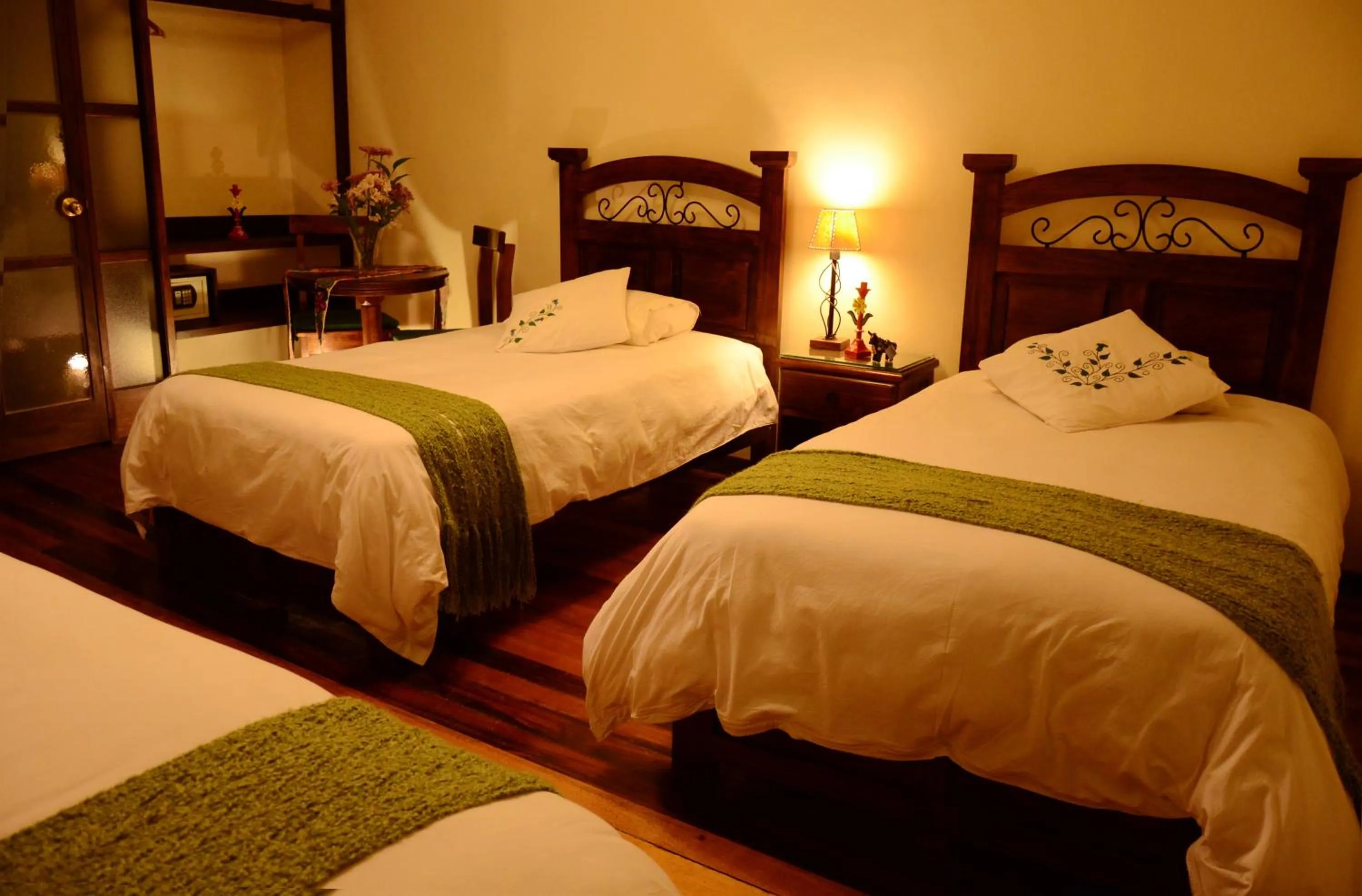 Photo of the whole room, Bed in Unaytambo Boutique Hotel Cusco