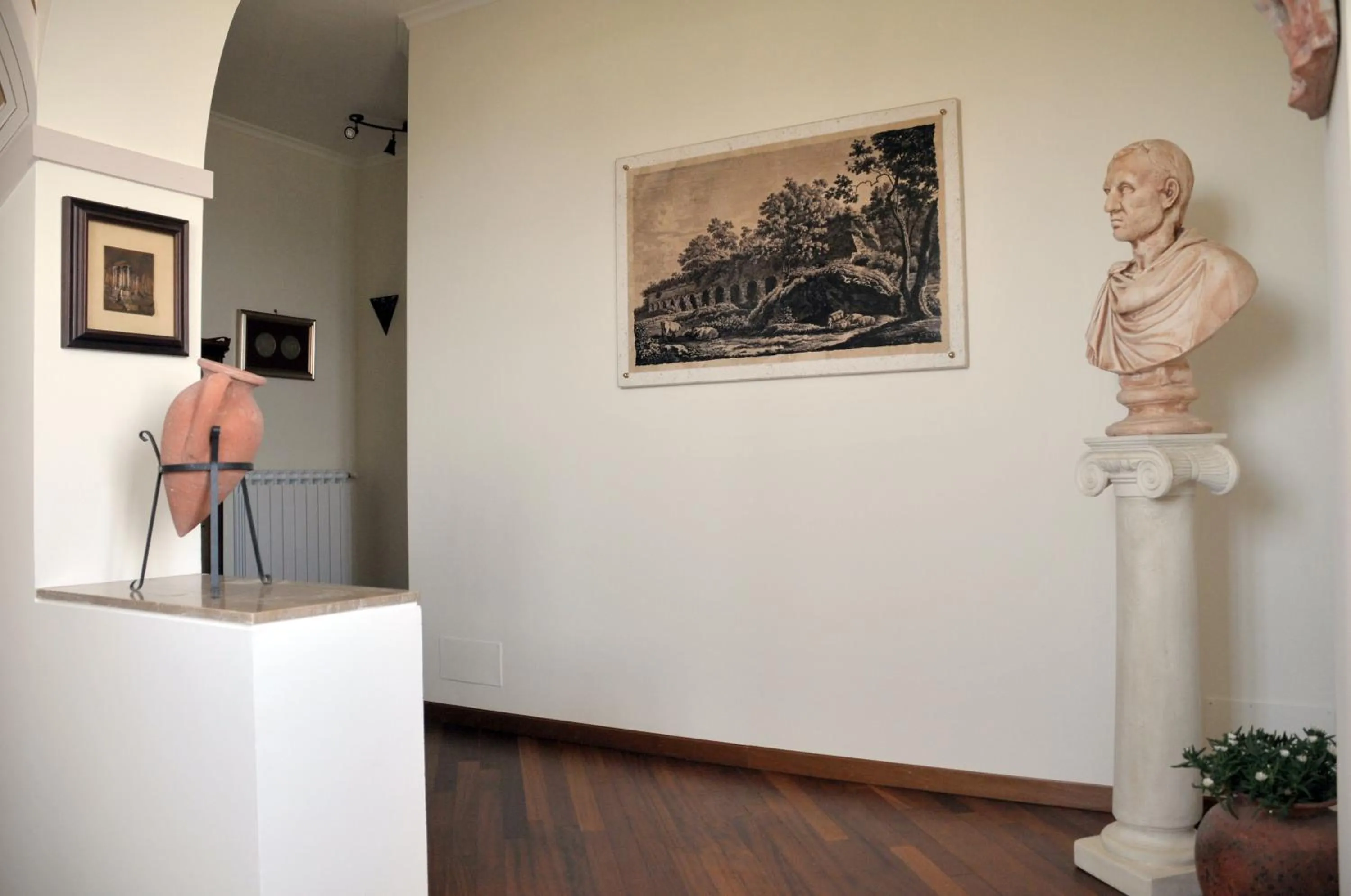 Decorative detail in Antica Villa di Bruto