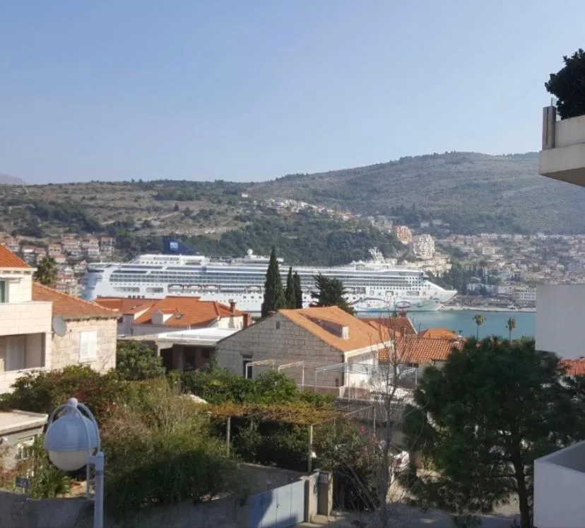 Neighbourhood in Aida Apartments and Rooms for couples and families FREE PARKING