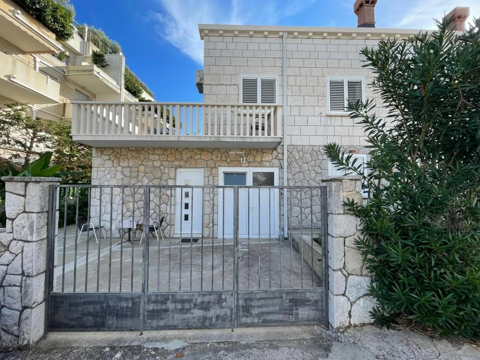 Aida Apartments and Rooms for couples and families FREE PARKING