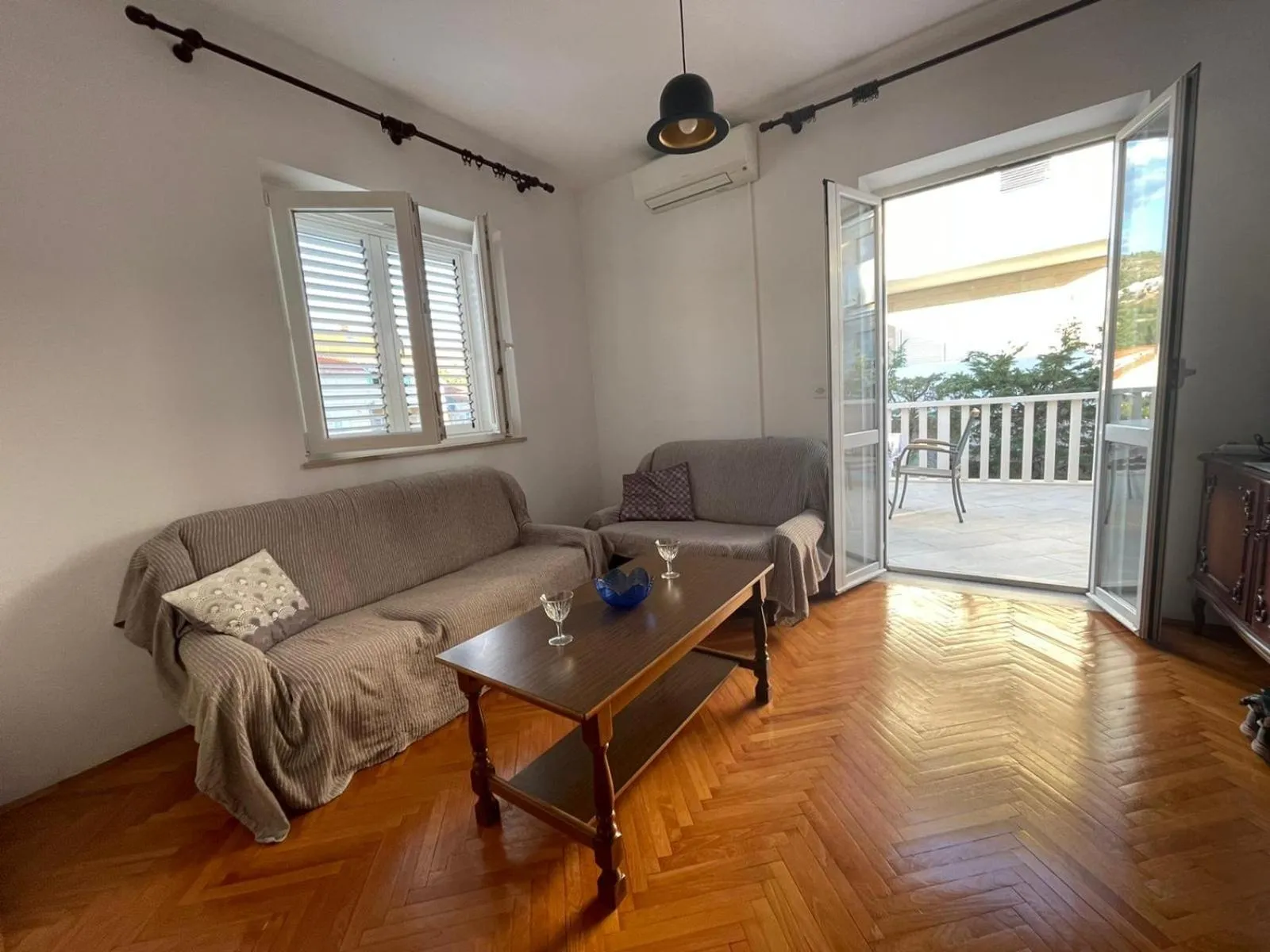 Aida Apartments and Rooms for couples and families FREE PARKING