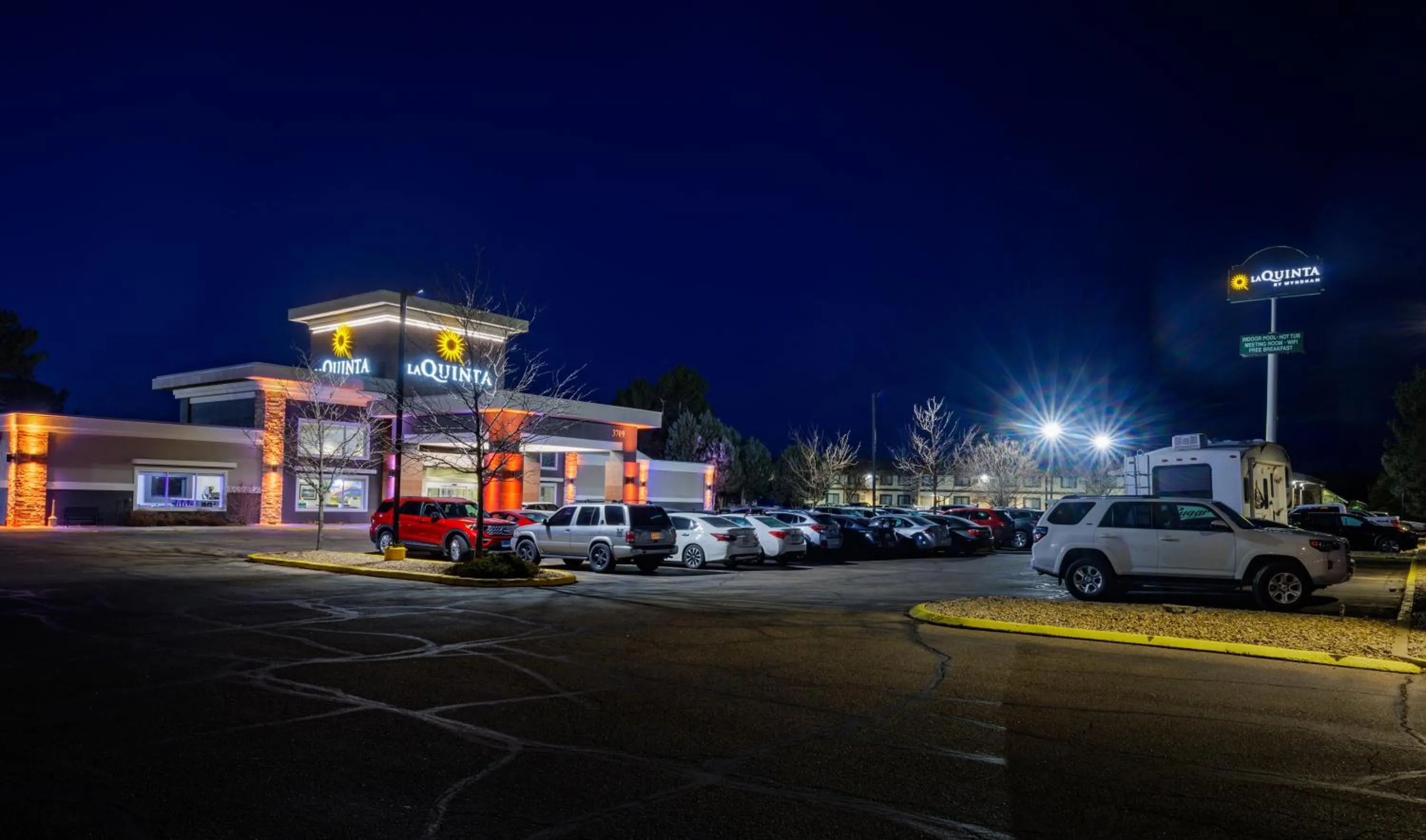 Property building in La Quinta Inn & Suites by Wyndham Fort Collins, Colorado