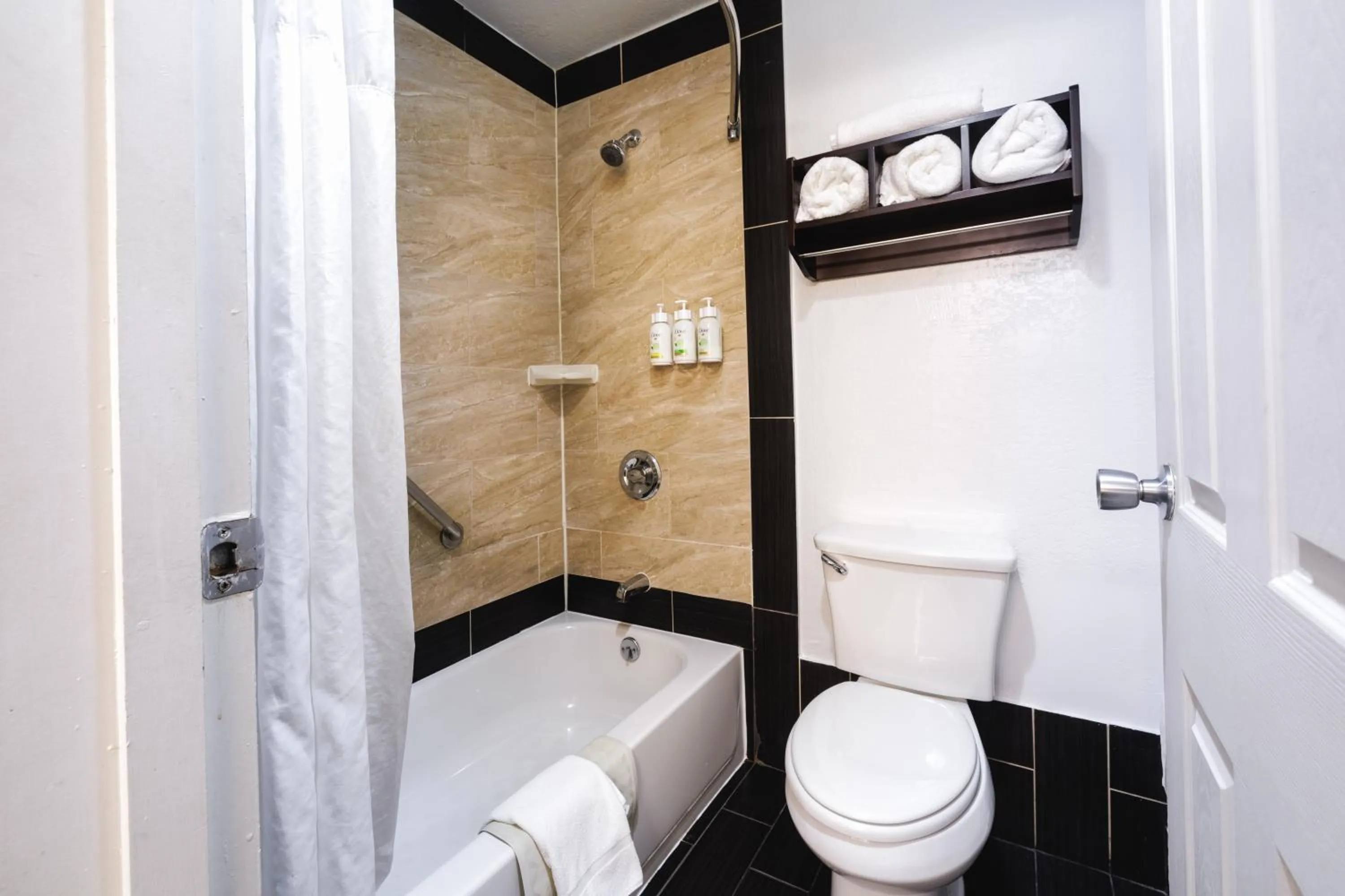 Shower in La Quinta Inn & Suites by Wyndham Fort Collins, Colorado