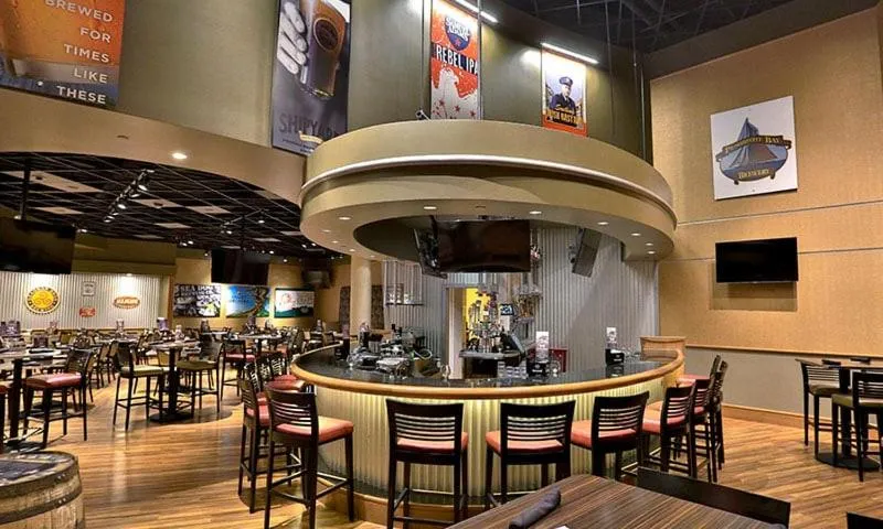 Restaurant/places to eat in Hollywood Casino Bangor