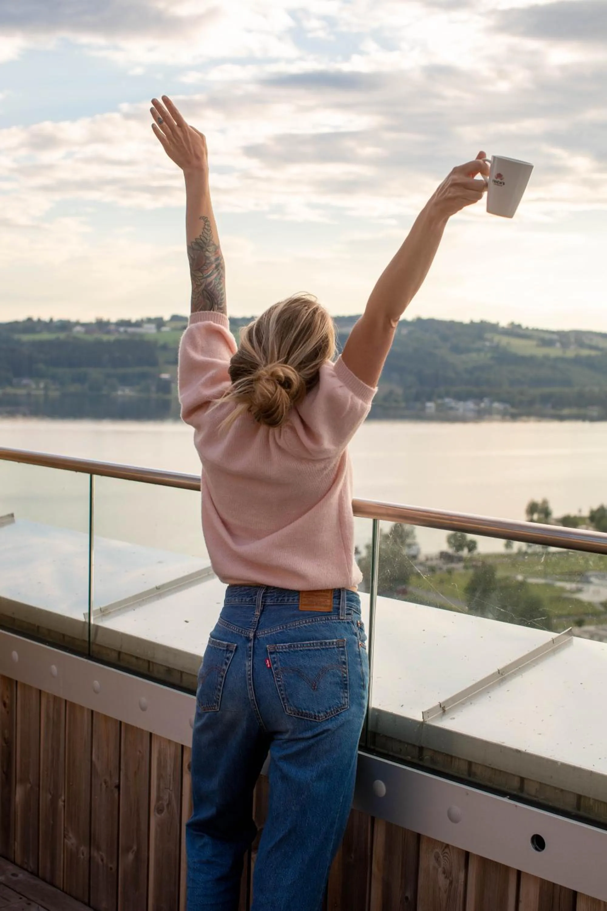 Lake view in Wood Hotel by Frich's