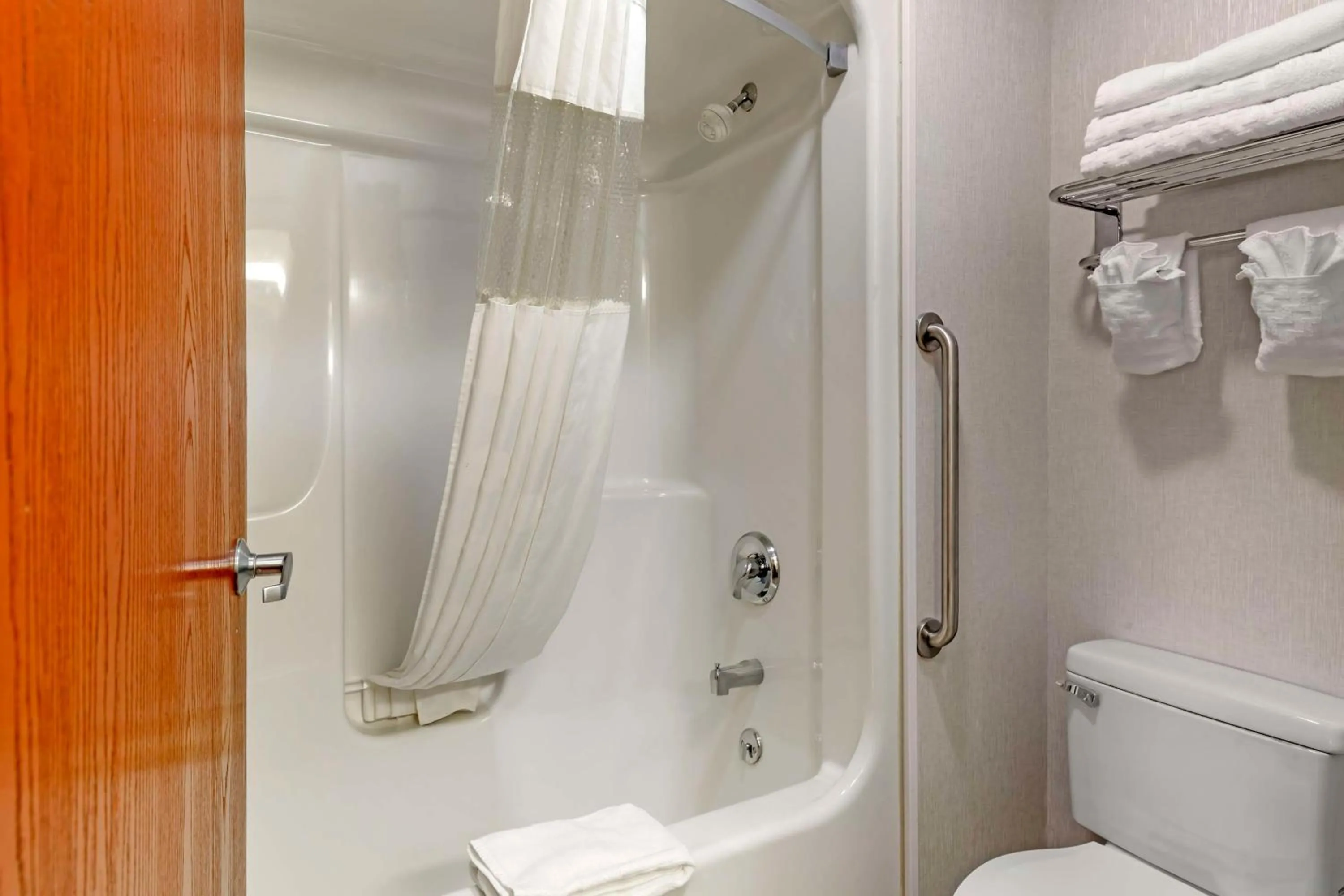 Bathroom in Best Western Plus Berkshire Hills Inn & Suites