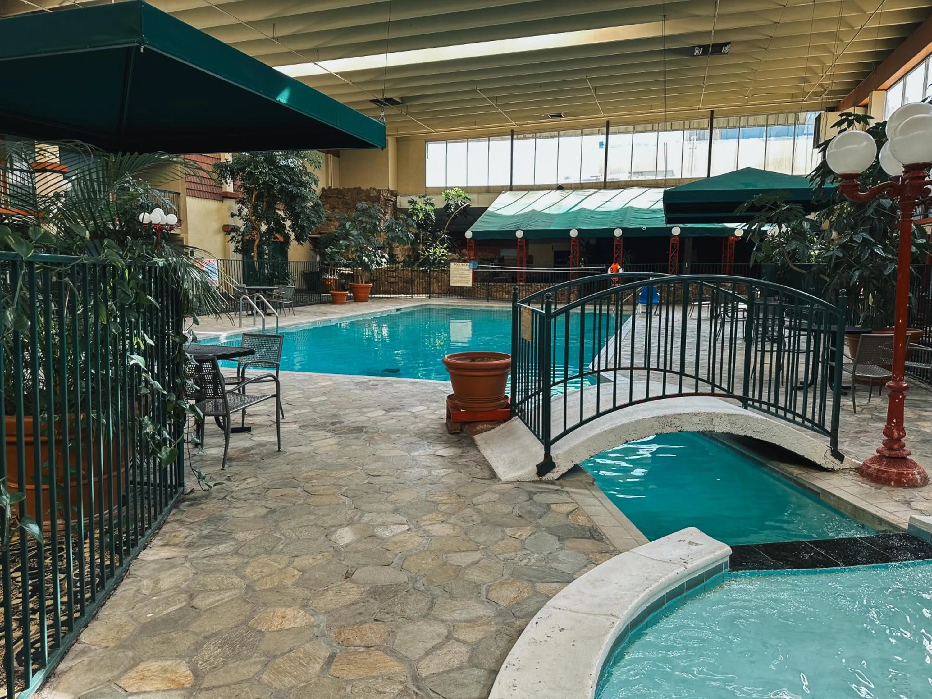 Pool view in Clarion Inn