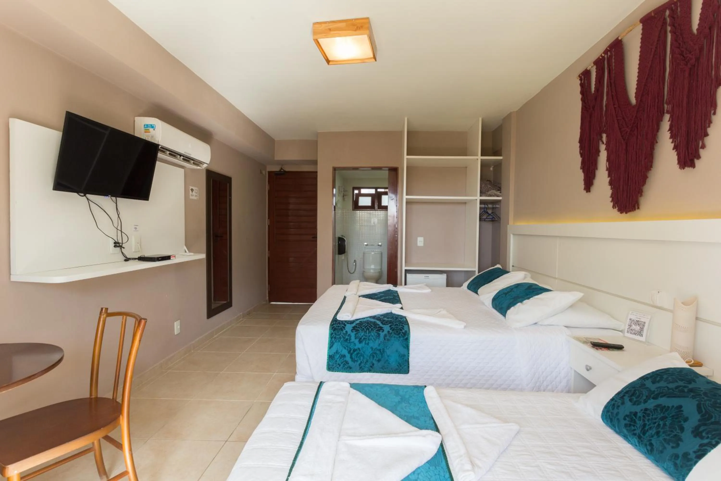 Photo of the whole room, Bed in Pousada Iandê