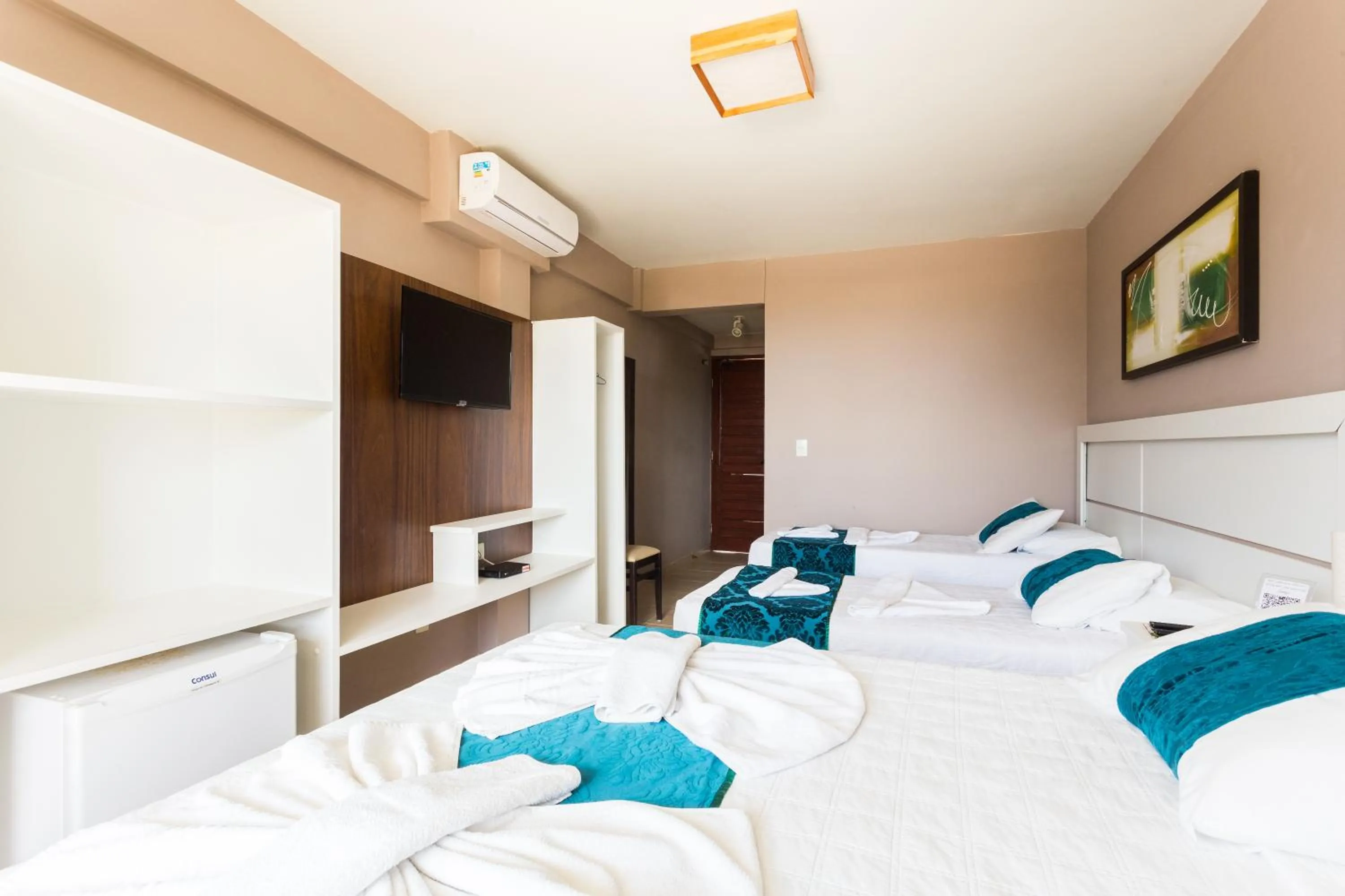 Photo of the whole room, Bed in Pousada Iandê