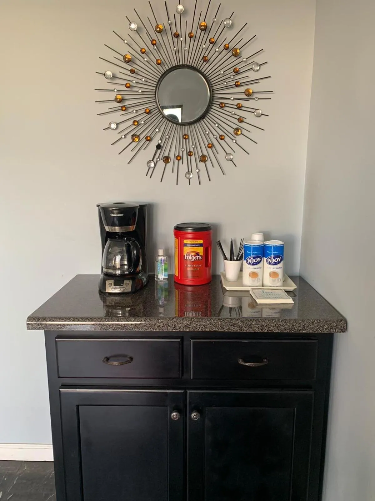 Kitchen or kitchenette in Journey Inn Marion