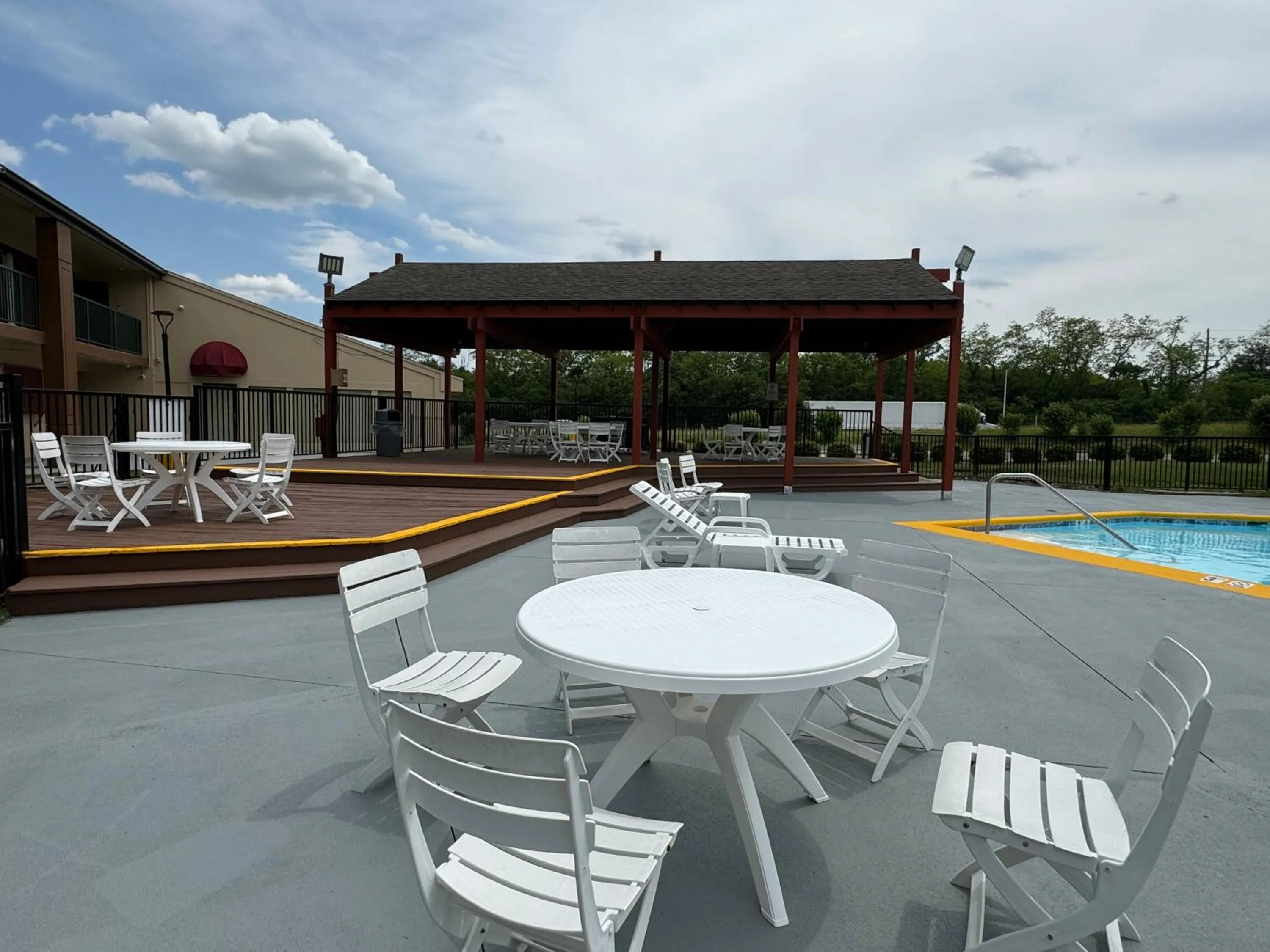 Patio in Quality Inn Mason Near Kings Island