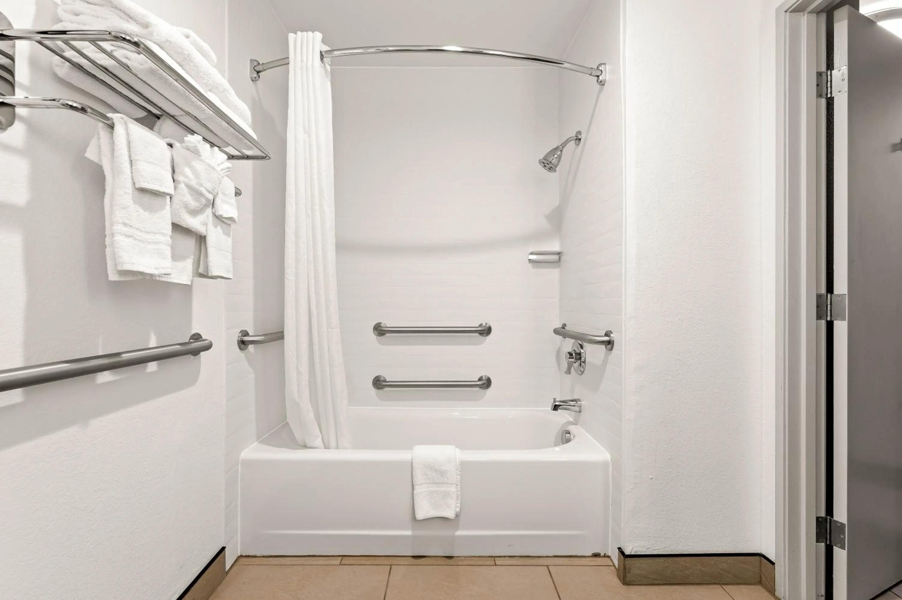 Country Inn & Suites by Radisson, Asheville - Outlet Mall