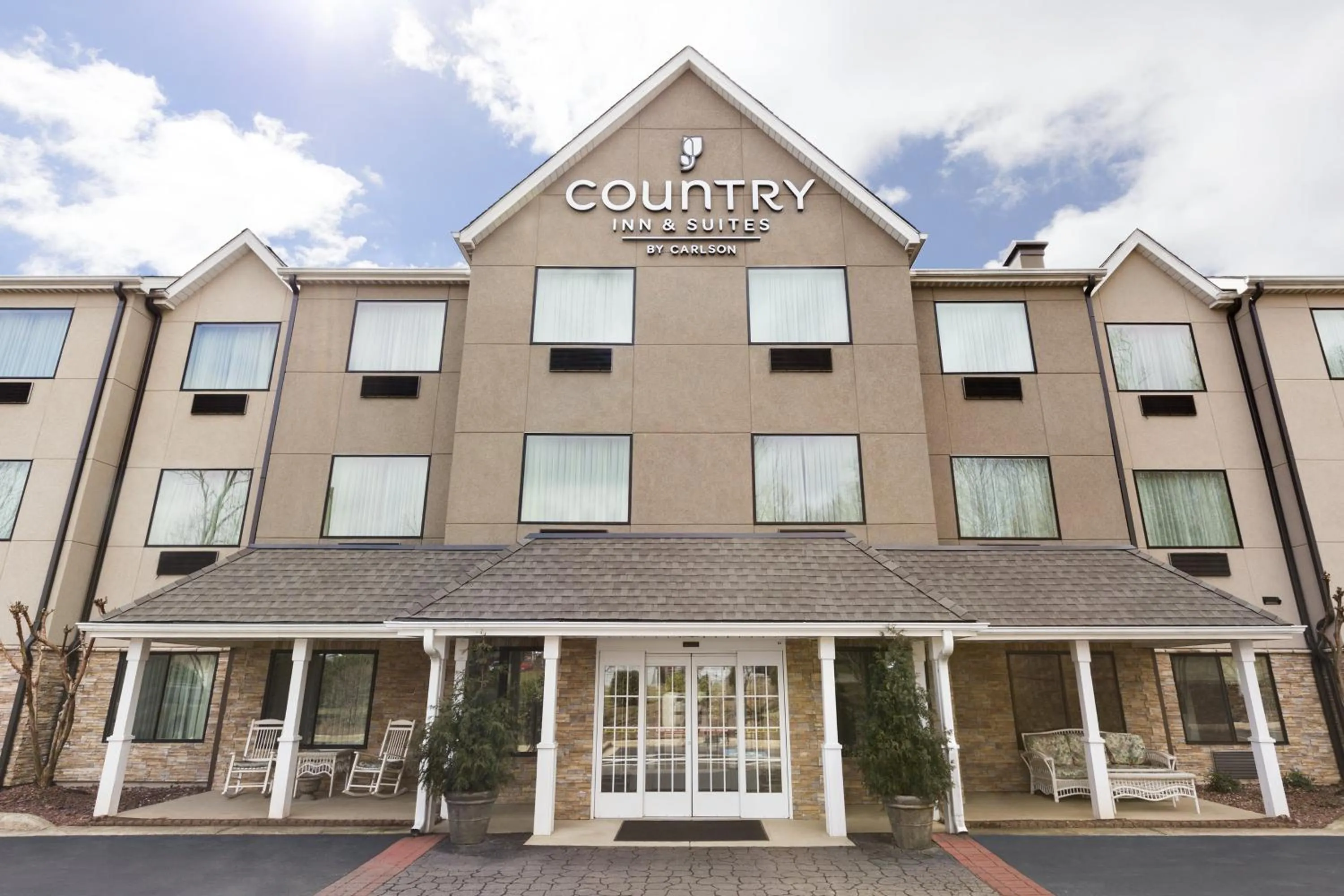 Facade/entrance in Country Inn & Suites by Radisson, Asheville - Outlet Mall