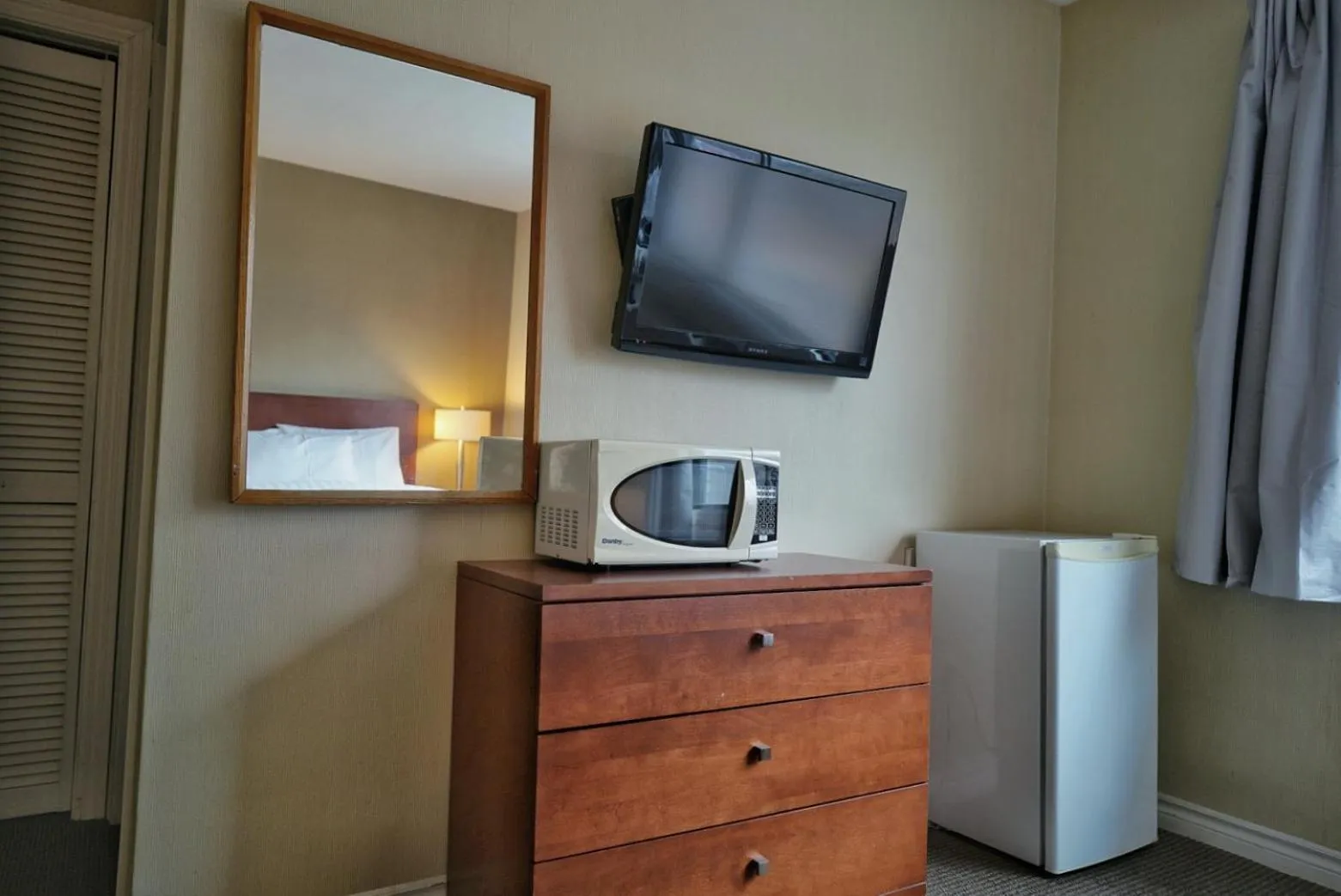 minibar in Hotel Le Mirage