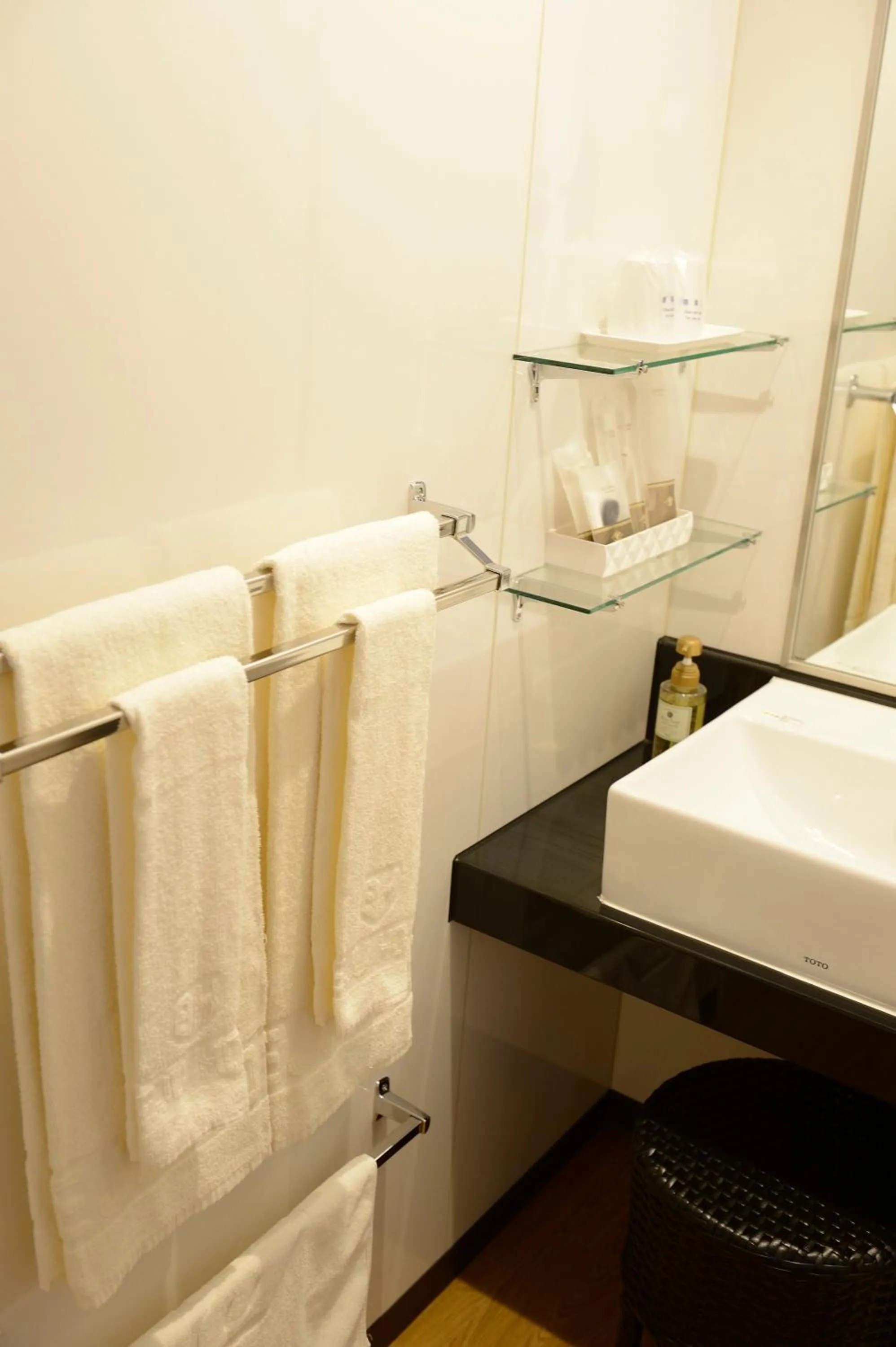 Bathroom in Natural Hot Spring Midosuji Hotel